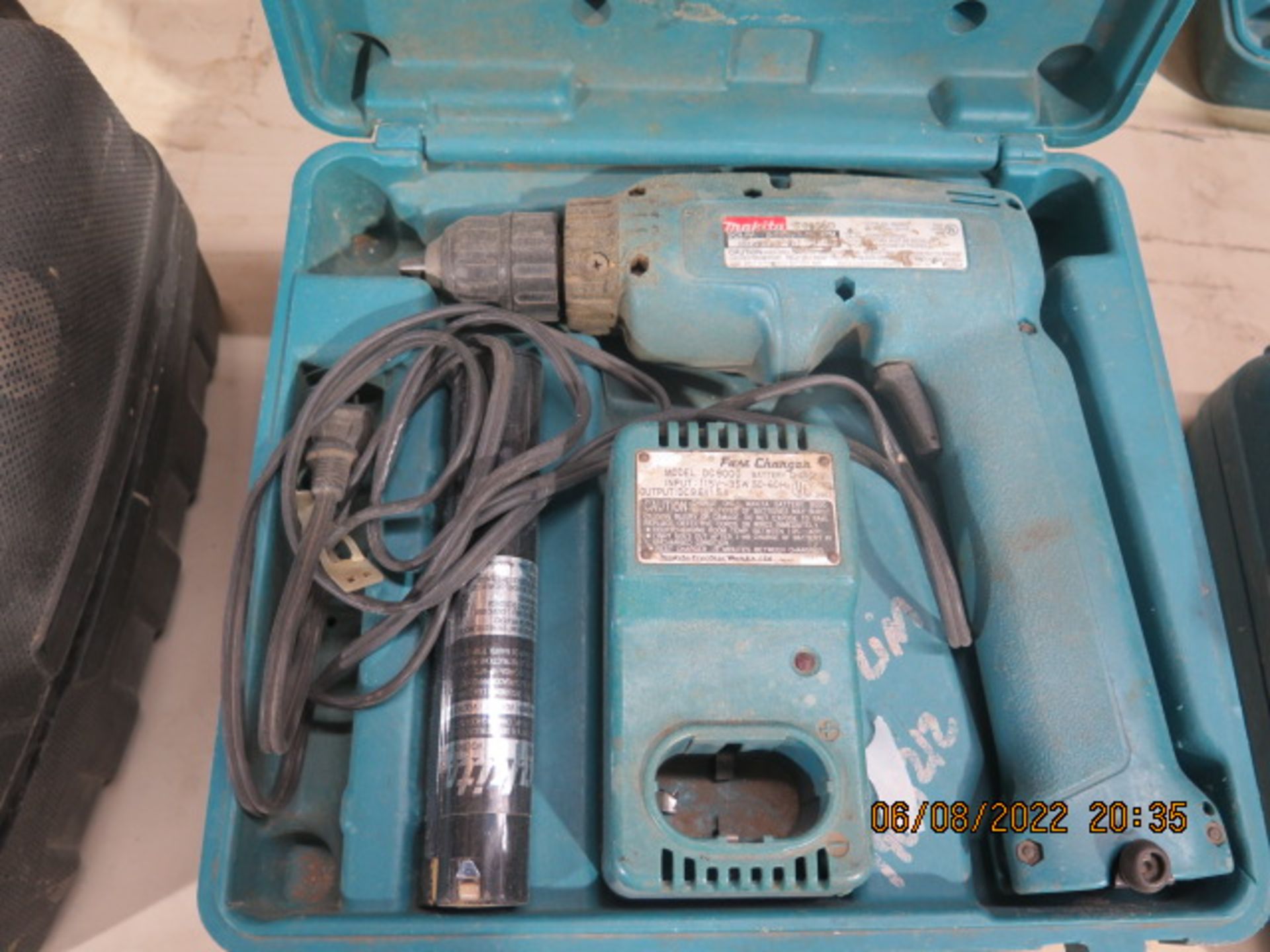 Makita 9.6 Volt Drills (3) w/ Chargers (SOLD AS-IS - NO WARRANTY) - Image 3 of 5