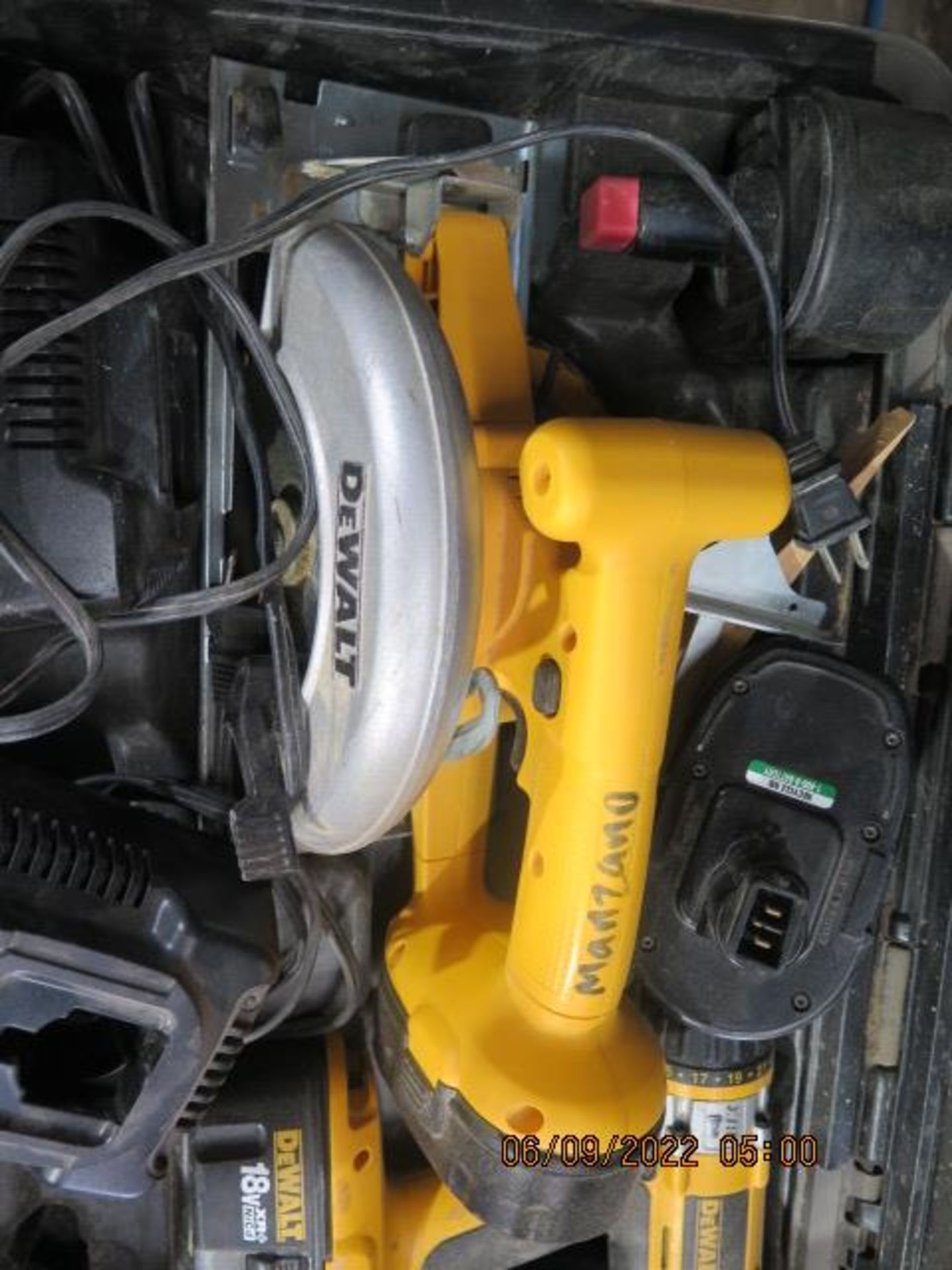 DeWalt Circular Saw and Drill Set w/ Charger (SOLD AS-IS - NO WARRANTY) - Image 4 of 5