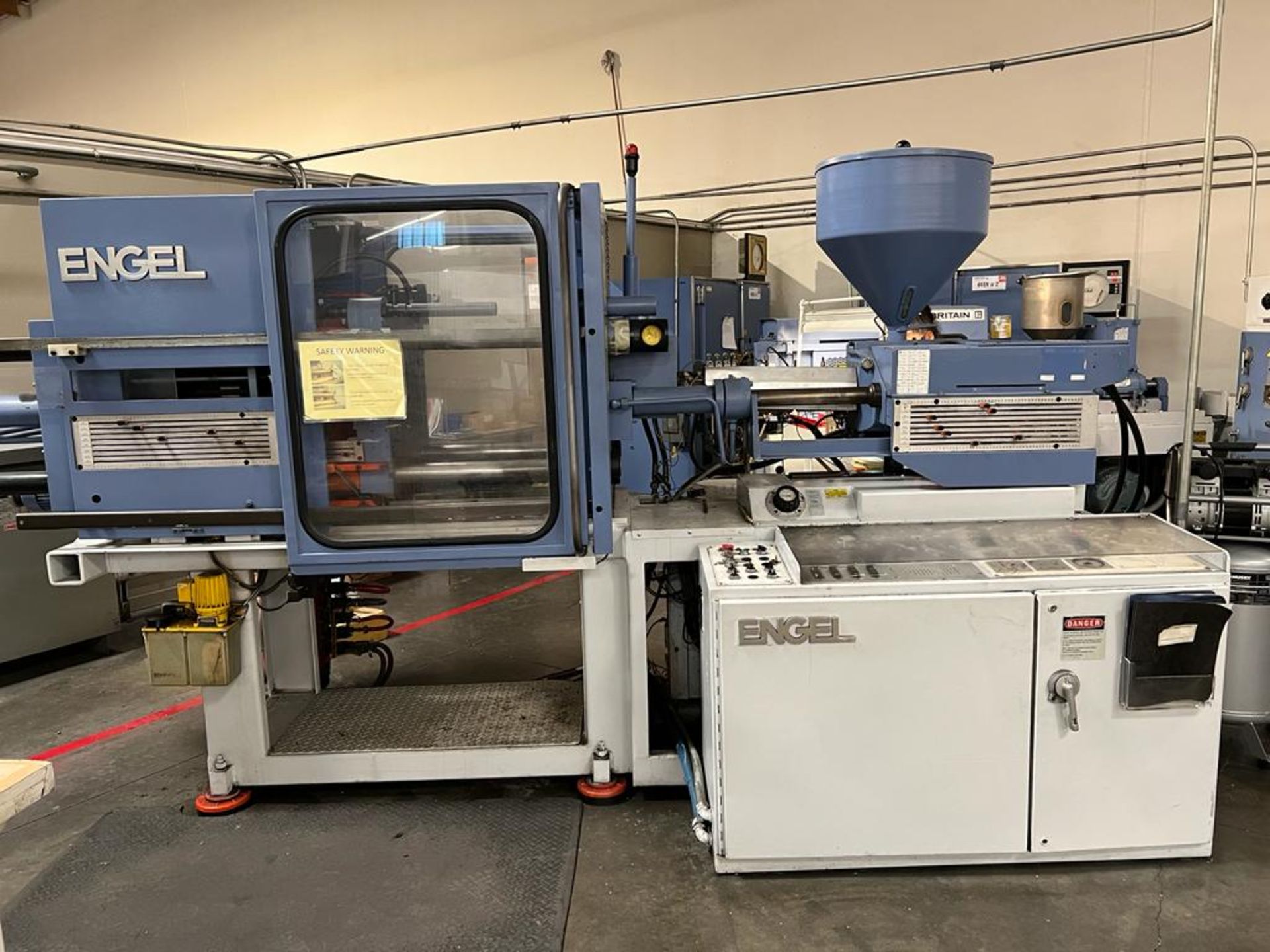 ENGLE 80 TON PLASTIC INJECTION MOLDING MACHINE, HYDRULIC DRIVEN. (SOLD AS-IS - NO WARRANTY)