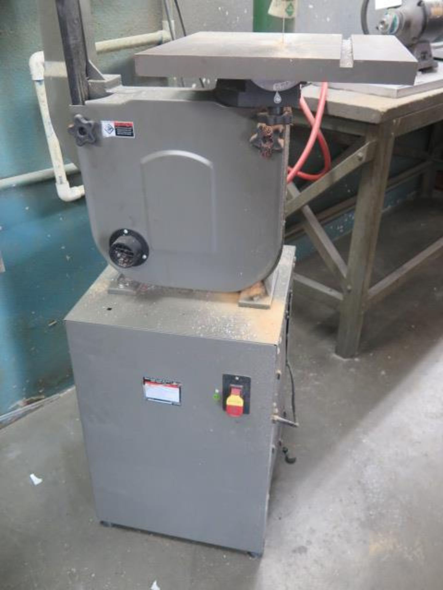 Central Machinery 14” Vertical Band Saw (SOLD AS-IS - NO WARRANTY) - Image 4 of 5