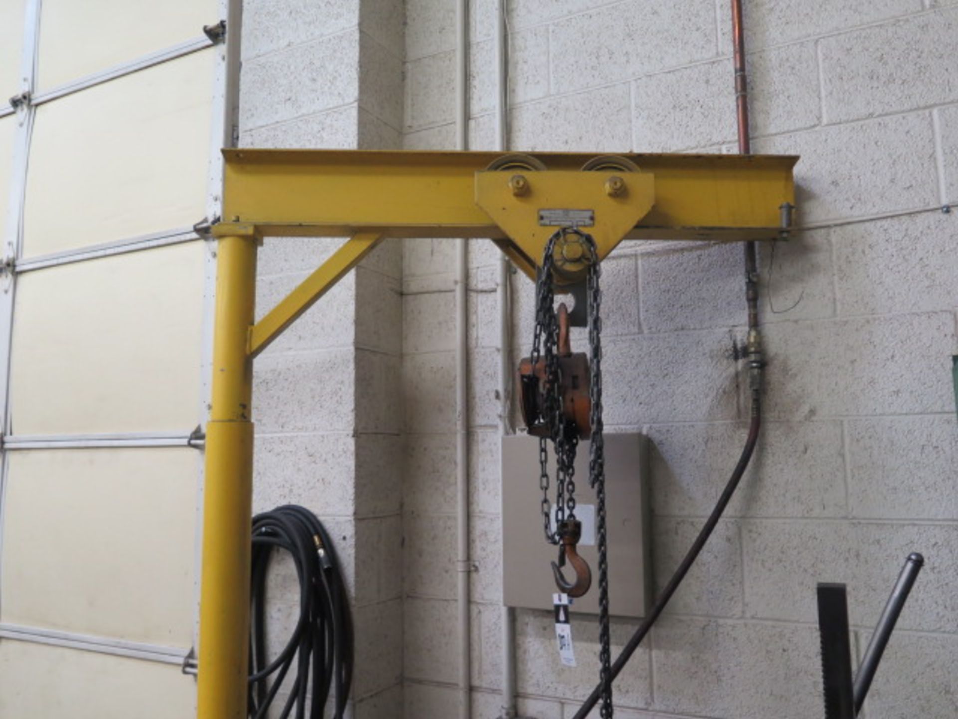 Yale 1/2 Ton Chain Hoist and Boom (SOLD AS-IS - NO WARRANTY) - Image 4 of 8