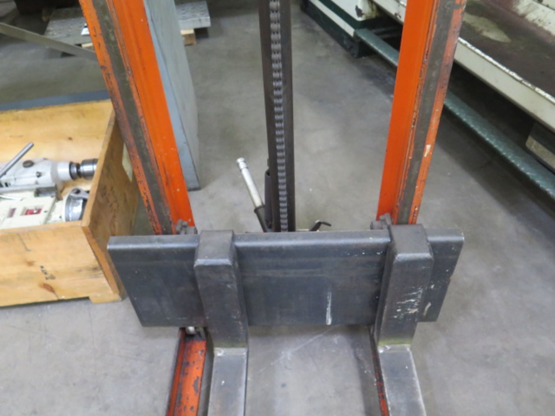 Presto Hydraulic Pallet Mover (SOLD AS-IS - NO WARRANTY) - Image 4 of 6