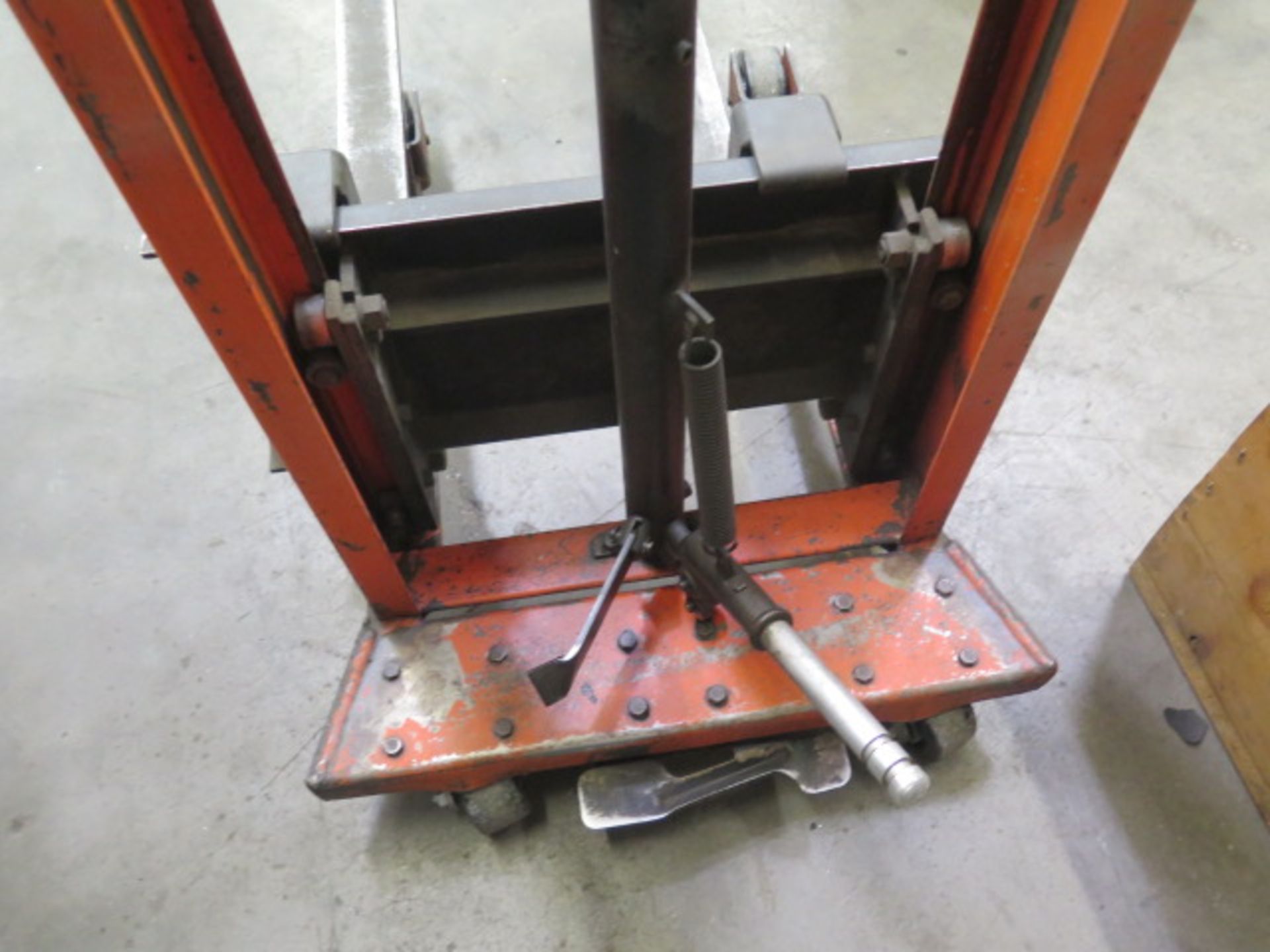 Presto Hydraulic Pallet Mover (SOLD AS-IS - NO WARRANTY) - Image 5 of 6