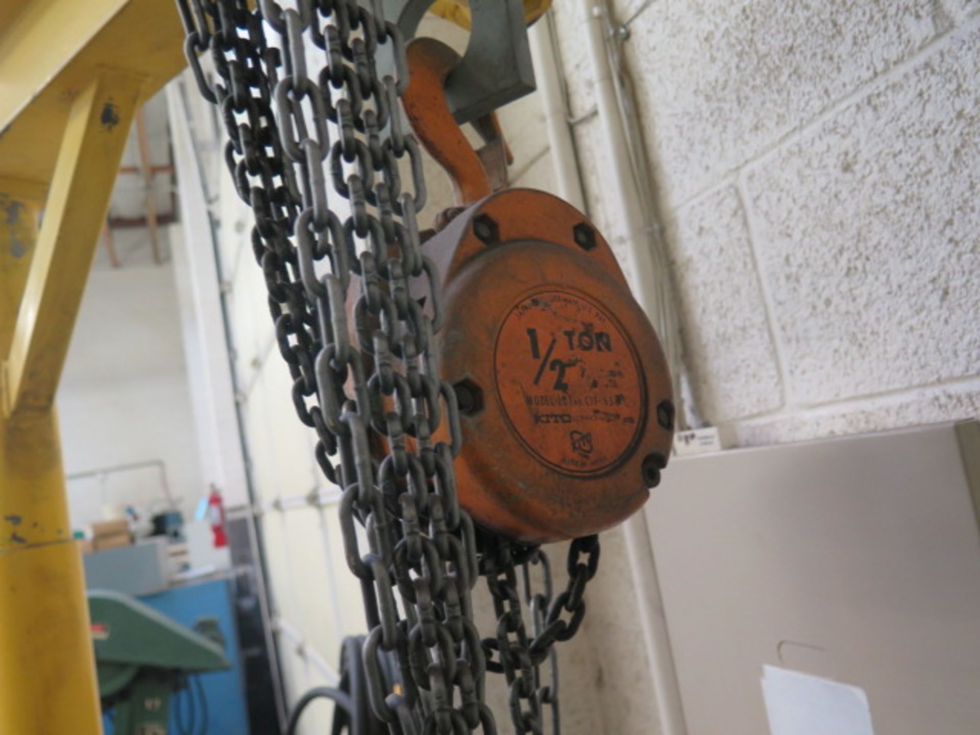 Yale 1/2 Ton Chain Hoist and Boom (SOLD AS-IS - NO WARRANTY) - Image 5 of 8