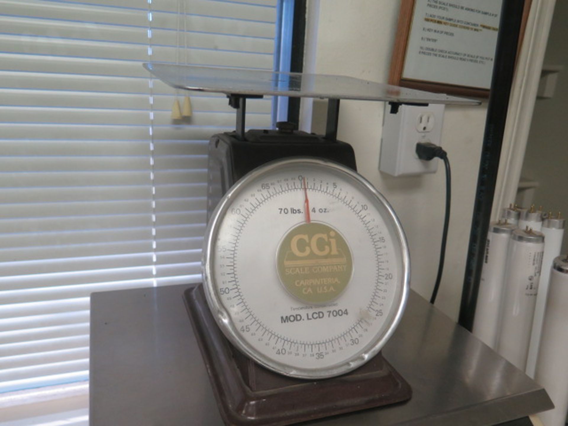 Toledo Digital Counting Scale and Cci 70 Lb Shipping Scale (SOLD AS-IS - NO WARRANTY) - Image 7 of 8