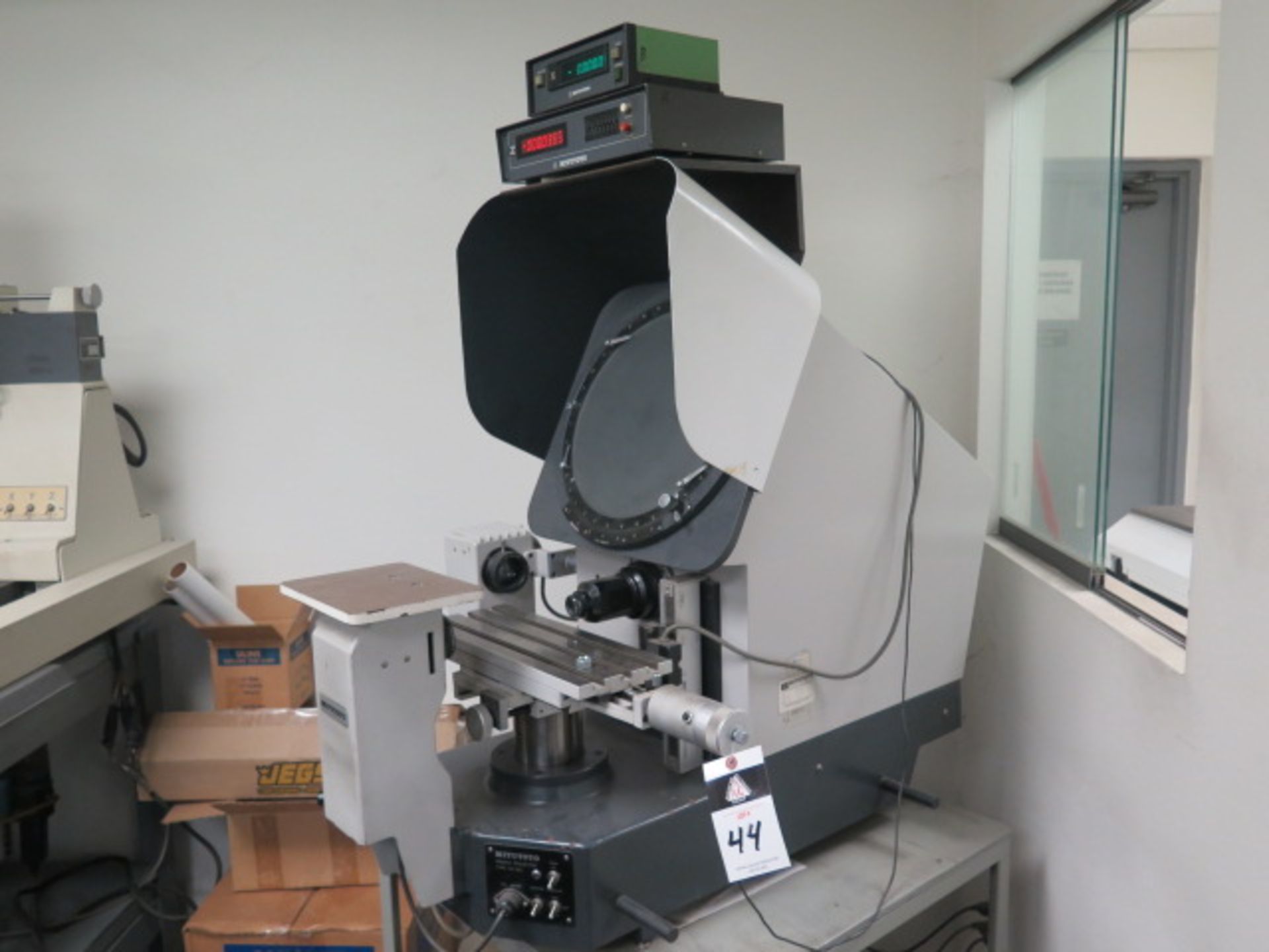 Mitutoyo PH-350 13" Optical Comparator s/n 362 w/ Mitutoyo DRO's, 20X and 50X Lenses, SOLD AS IS - Image 3 of 12