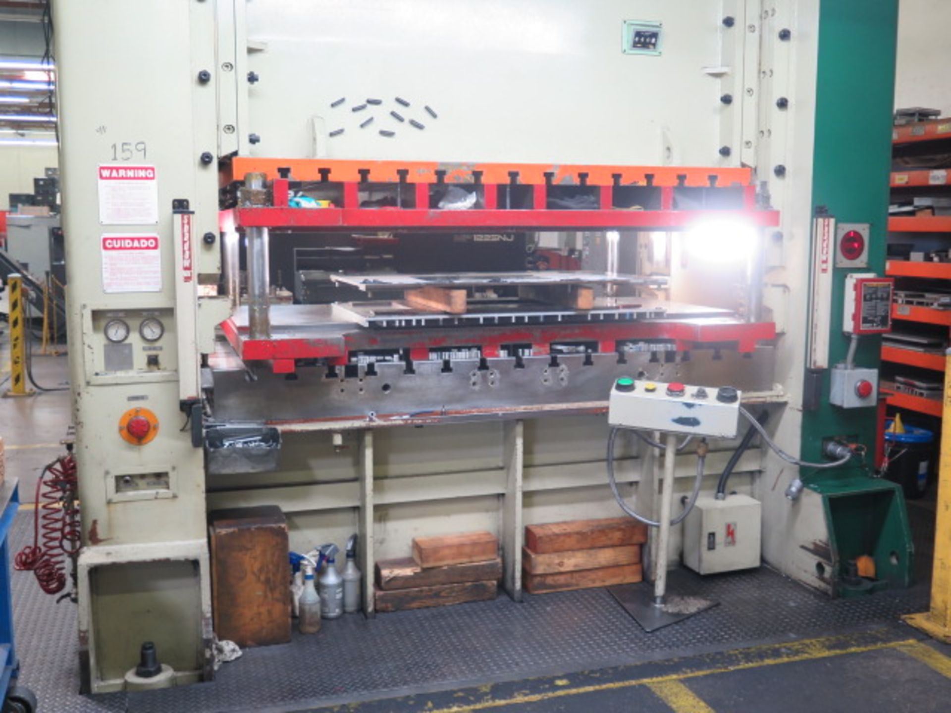 1997 Seyi HDS-275-H 275 Ton Gap Frame Double Crank Press s/n D275-045 w/ Seyi Controls, SOLS AS IS - Image 4 of 18