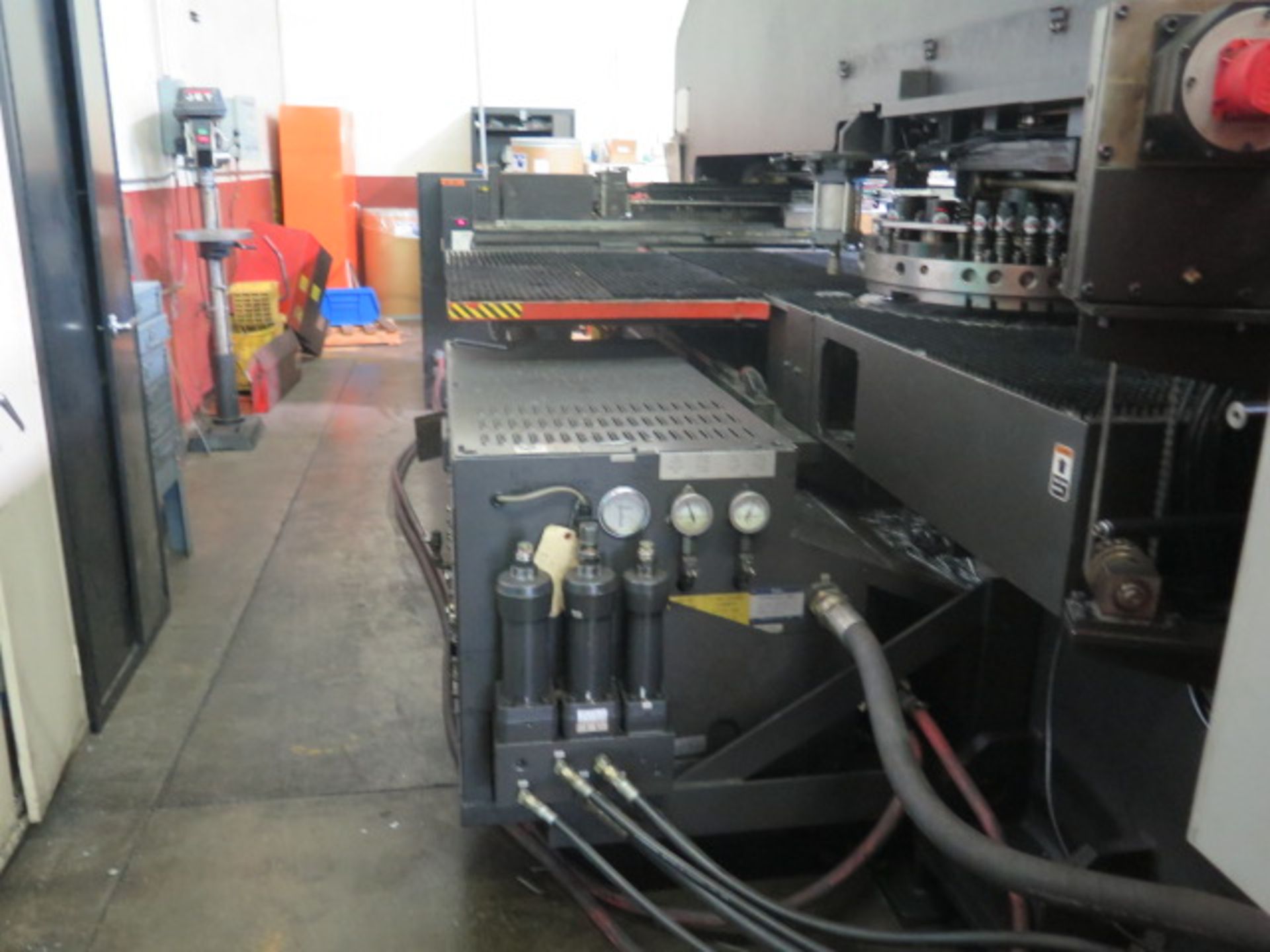 Amada VIPROS 255 30 Ton CNC Turret Punch Press w/ Fanuc 18-P Controls, 58-Station Turret, SOLD AS IS - Image 8 of 23