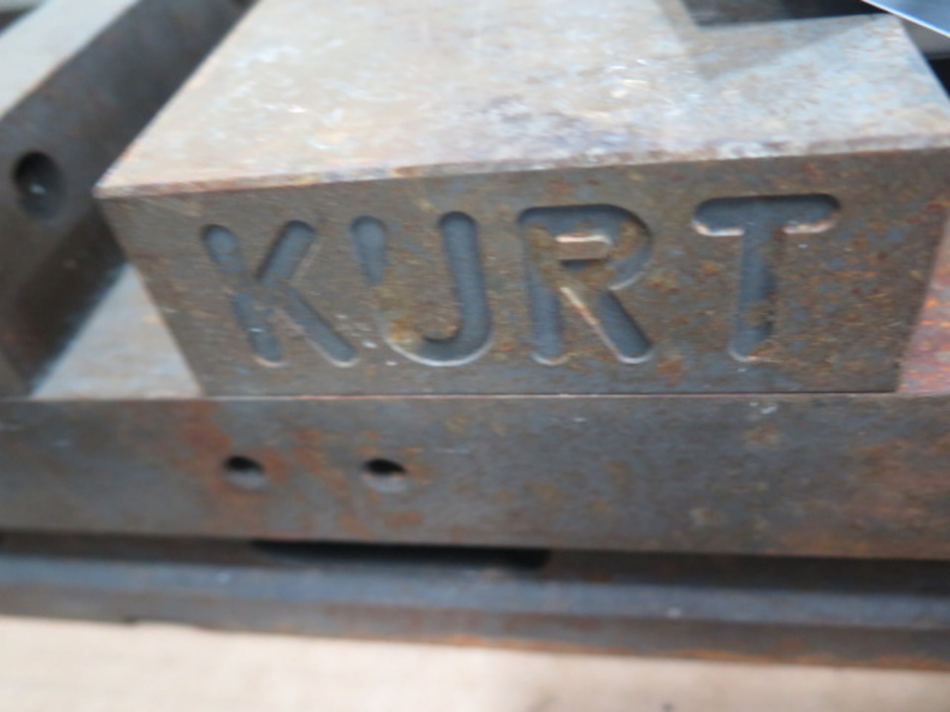 Kurt 6" Double-Lock Vise (SOLD AS-IS - NO WARRANTY) - Image 4 of 4