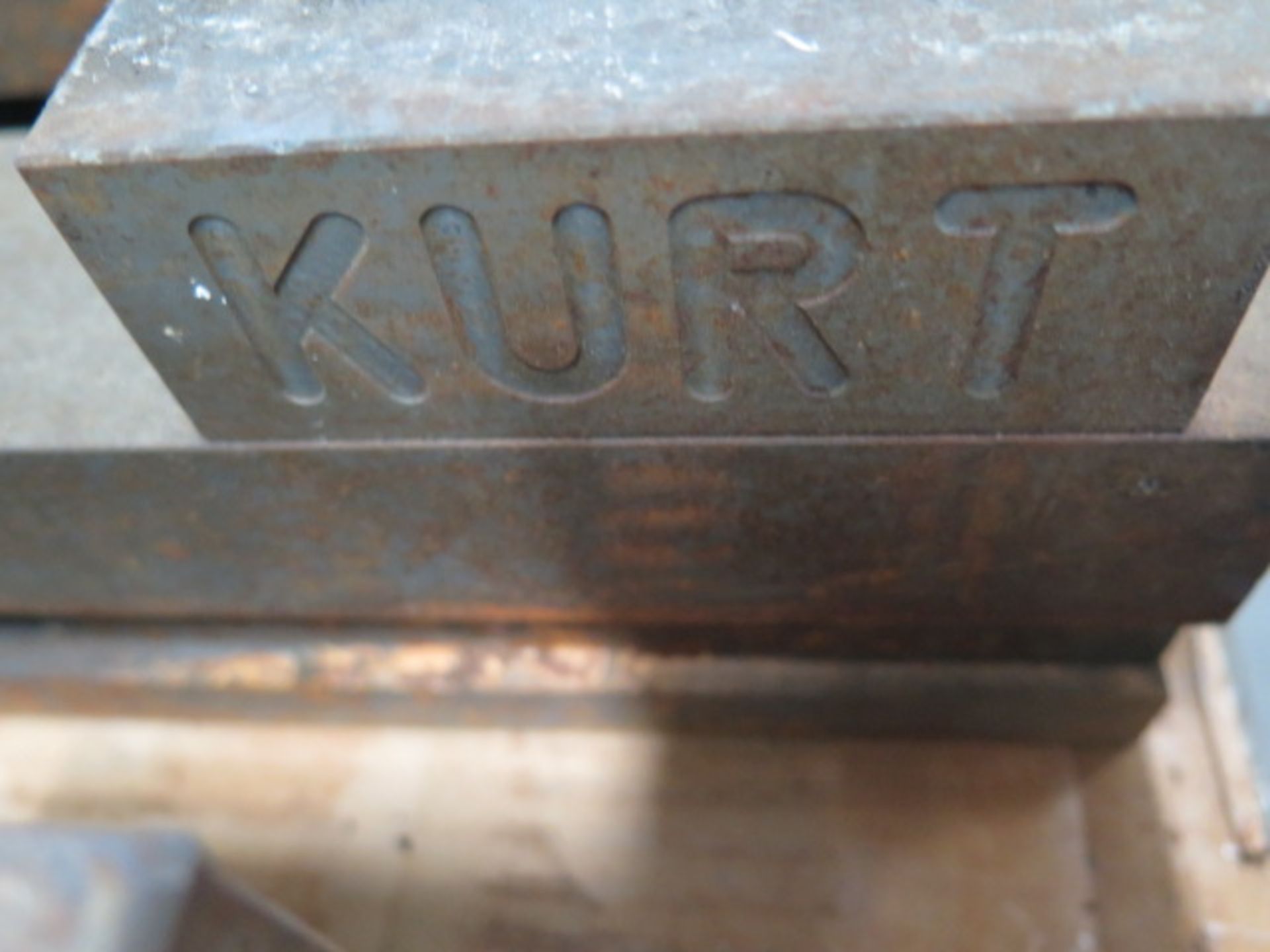 Kurt 6" Double-Lock Vise (SOLD AS-IS - NO WARRANTY) - Image 5 of 5