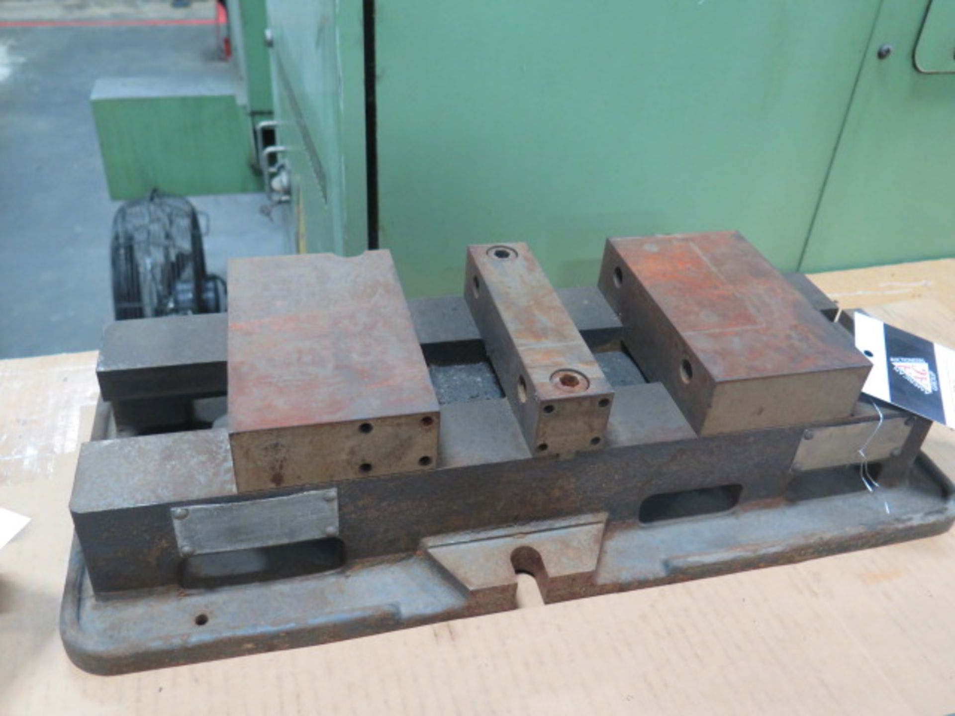 Kurt 6" Double-Lock Vise (SOLD AS-IS - NO WARRANTY) - Image 2 of 3