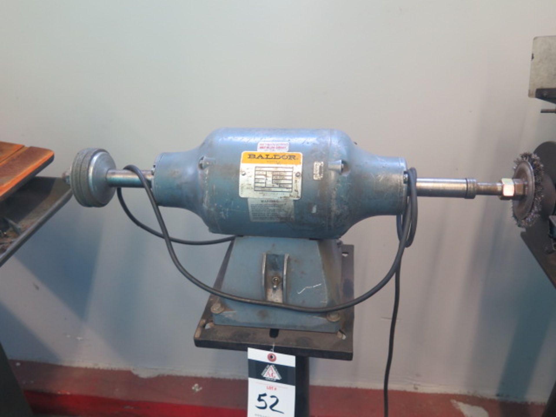 Baldor 3/4Hp Pedestal Buffer (SOLD AS-IS - NO WARRANTY) - Image 2 of 5