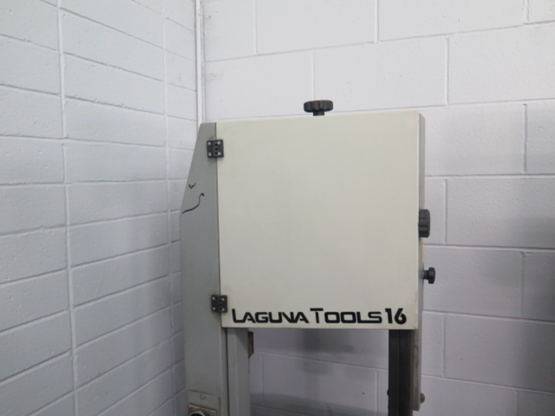 Laguna Tools 16" Vertical Band Saw s/n 36361 (SOLD AS-IS - NO WARRANTY) - Image 2 of 6