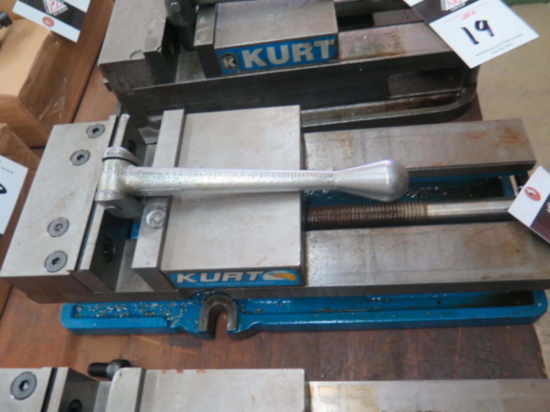 Kurt 6" Angle-Lock Vise (SOLD AS-IS - NO WARRANTY) - Image 3 of 5