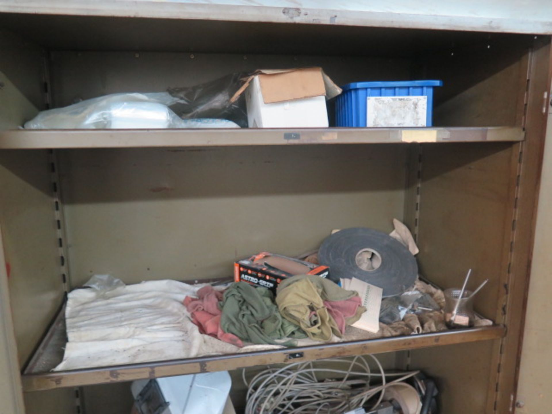 Storage Cabinet (SOLD AS-IS - NO WARRANTY) - Image 3 of 4