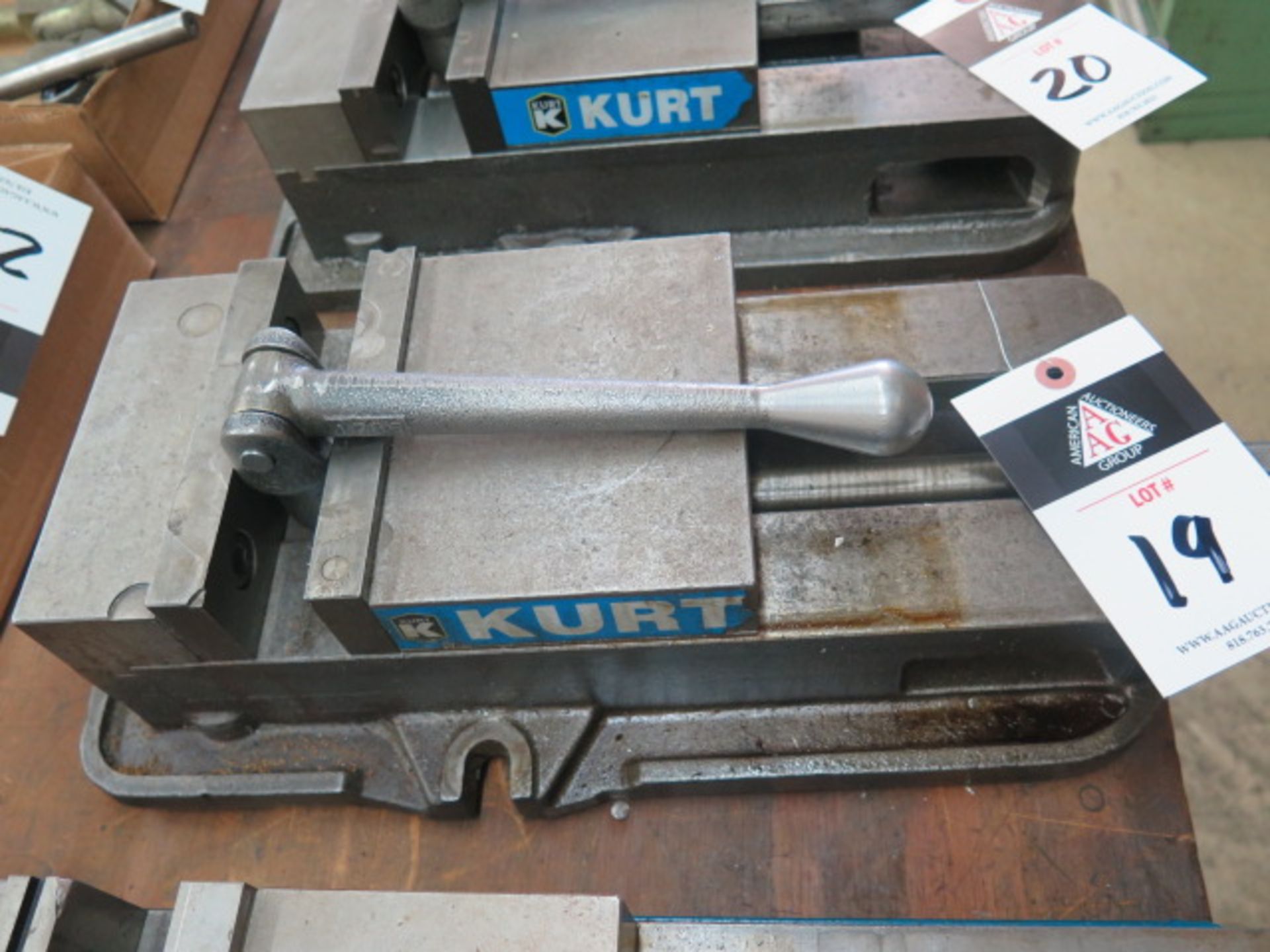 Kurt 6" Angle-Lock Vise (SOLD AS-IS - NO WARRANTY) - Image 2 of 4