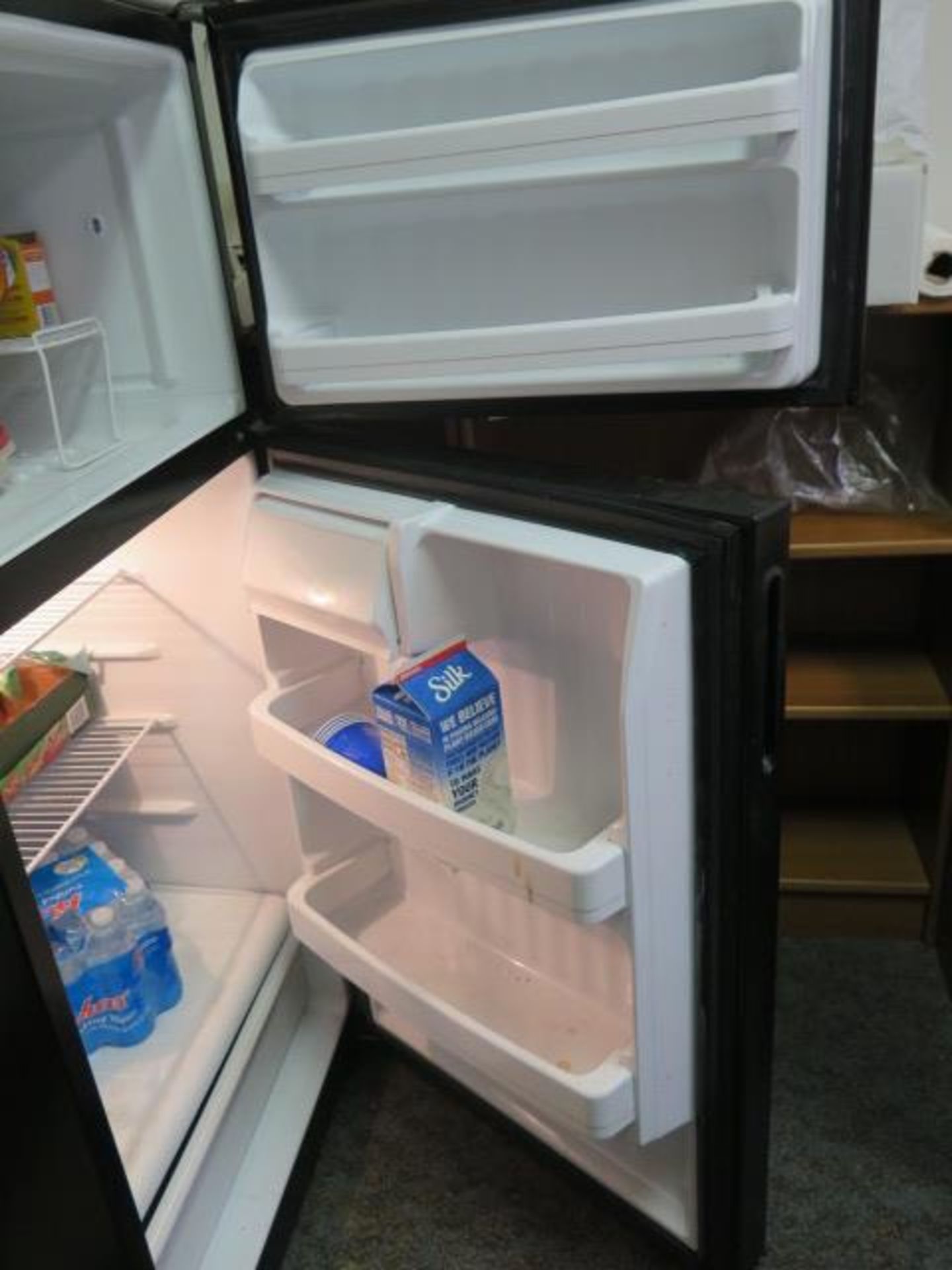 Refrigerator and Microwave (SOLD AS-IS - NO WARRANTY) - Image 3 of 3