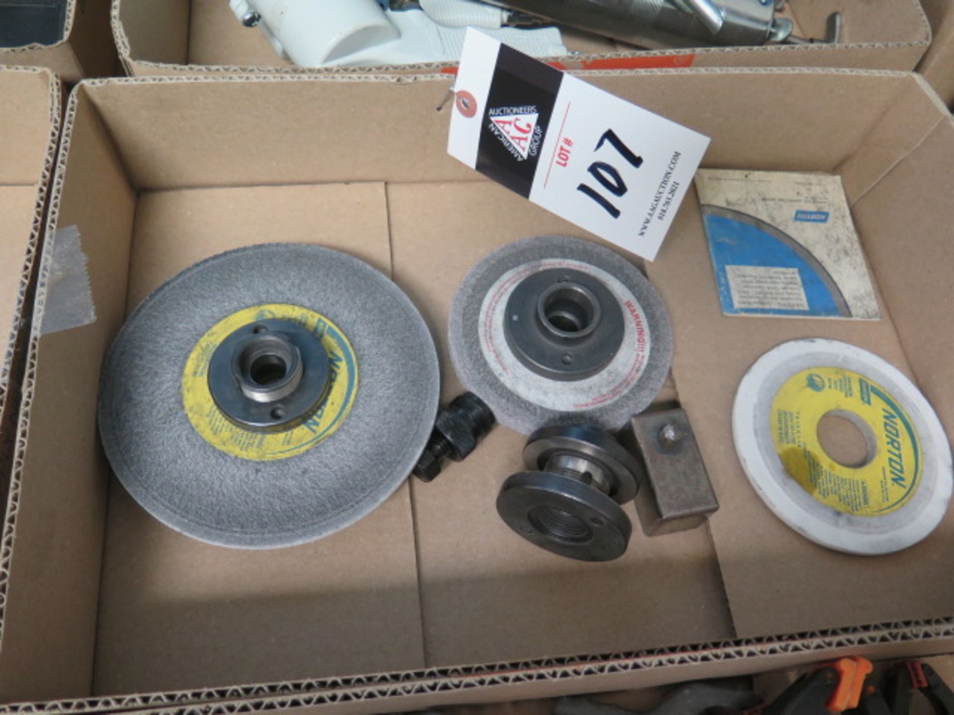 Grinding Wheels, Hubs and Dresser (SOLD AS-IS - NO WARRANTY)