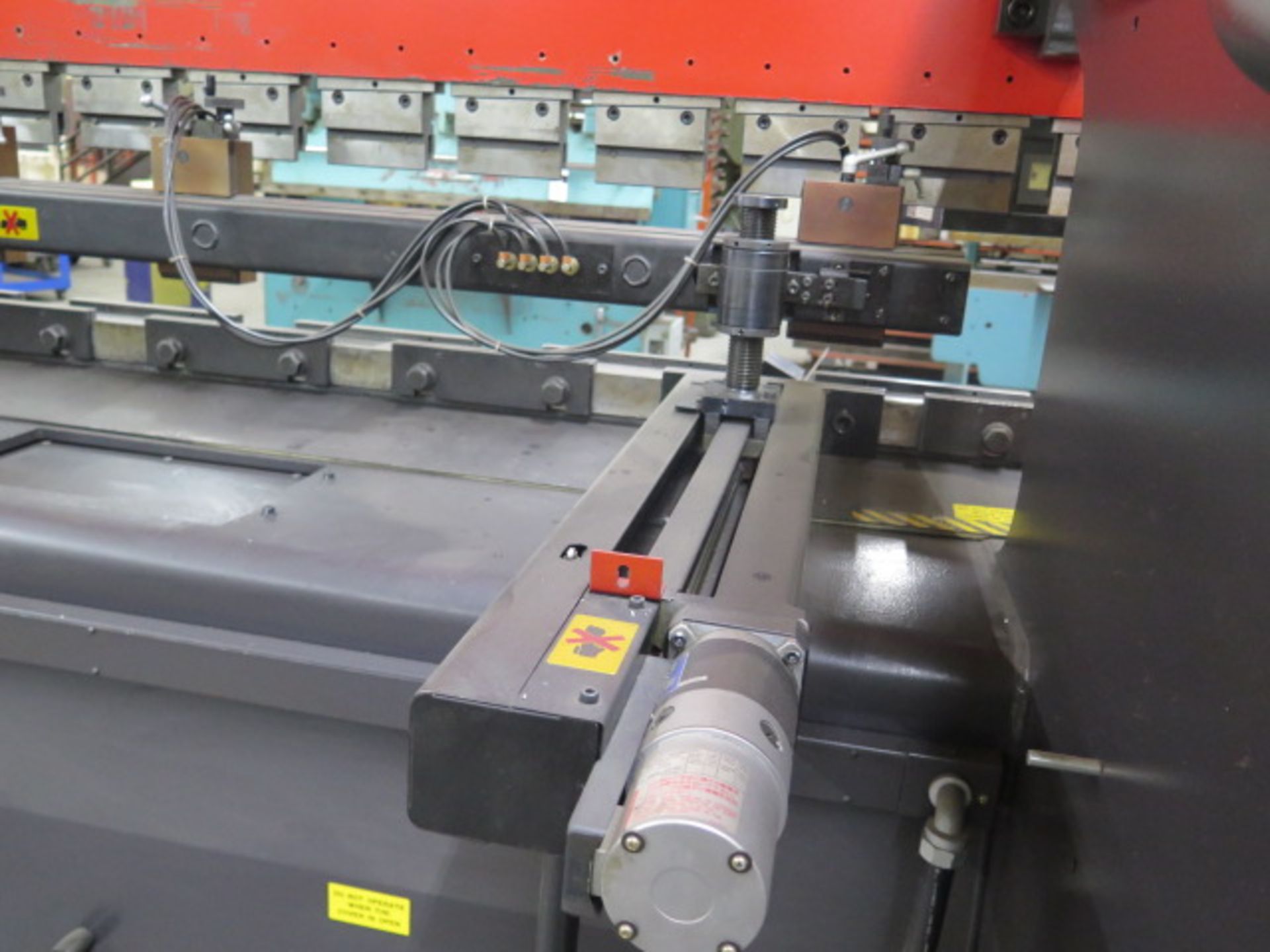 Amada RG100 100 Ton x 10’ CNC Press Brake s/n 105240 w/ NC9-EX II 3 AXIS Controls, SOLD AS IS - Image 8 of 20