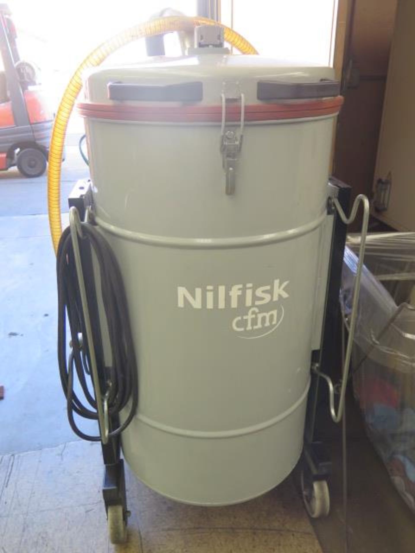 Nilfisk CFM Type ECO-10613 Industrial Vacuum s/n 16AI177 (SOLD AS-IS - NO WARRANTY) - Image 3 of 8
