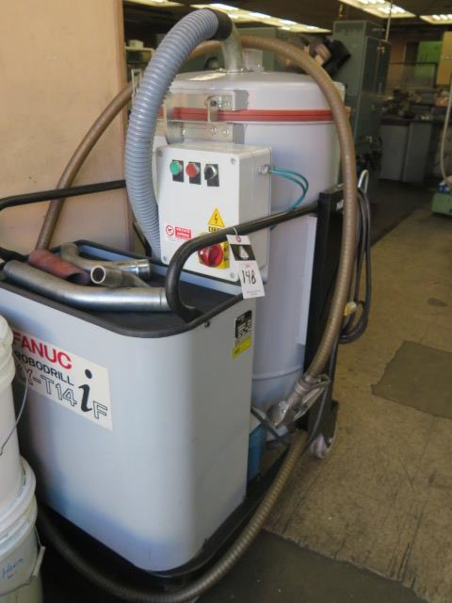 Nilfisk CFM Type ECO-10613 Industrial Vacuum s/n 16AI177 (SOLD AS-IS - NO WARRANTY) - Image 4 of 8