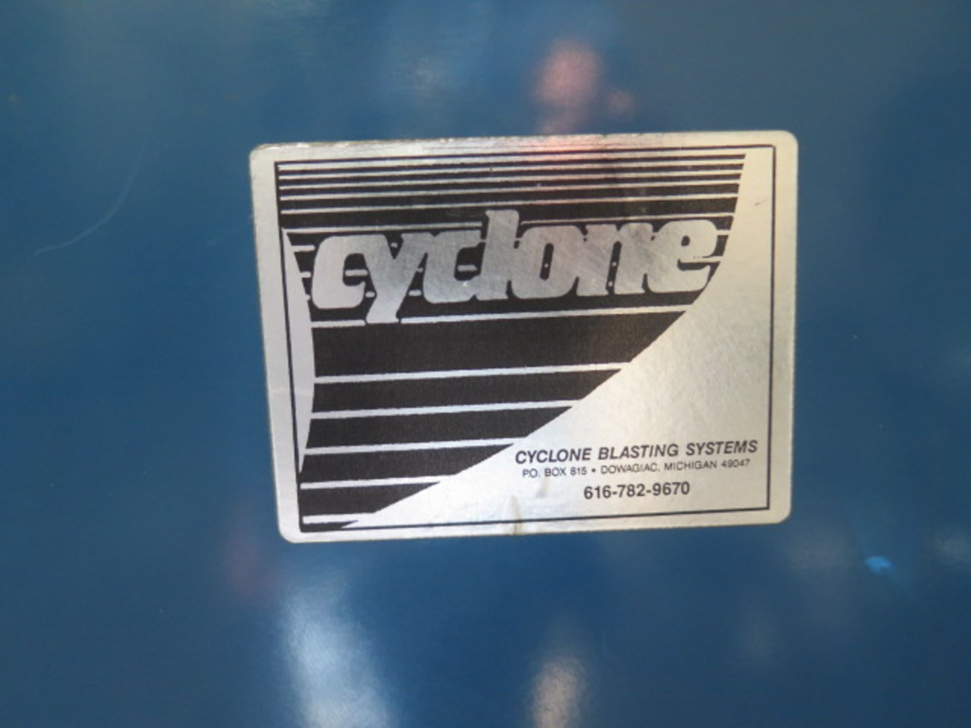 Cyclone Dry Blast Cabinet (SOLD AS-IS - NO WARRANTY) - Image 6 of 6