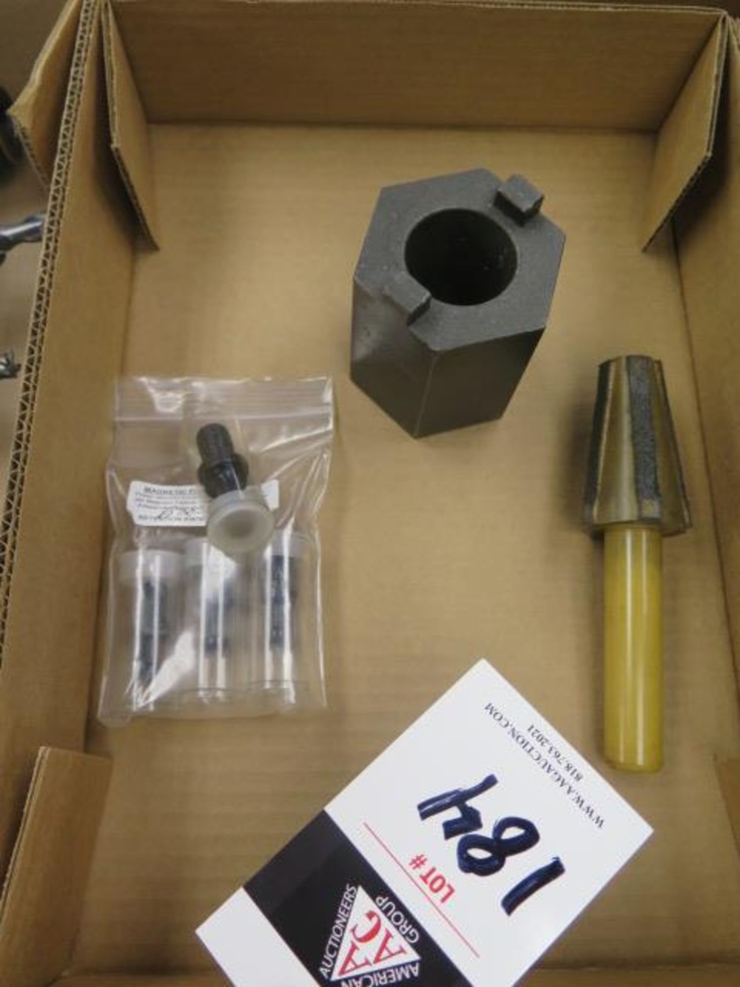 40-Taper Tooling Block and Spindle Wiper (SOLD AS-IS - NO WARRANTY)