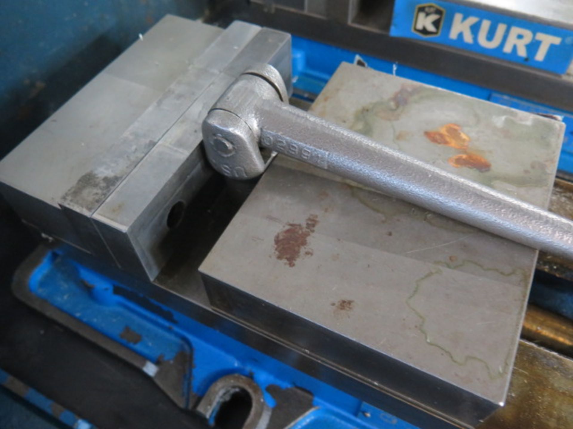 Kurt D675 6" Angle-Lock Vise (SOLD AS-IS - NO WARRANTY) - Image 3 of 4