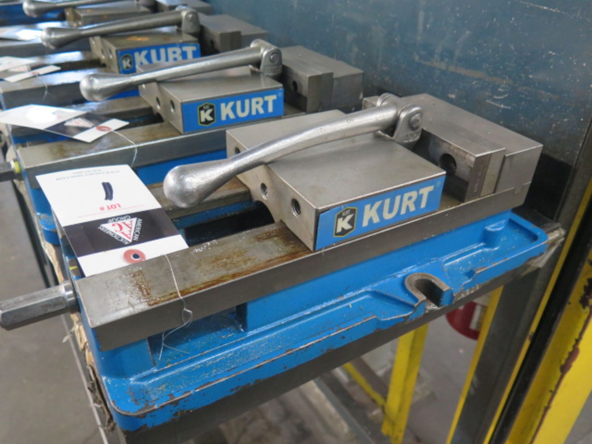Kurt D675 6" Angle-Lock Vise (SOLD AS-IS - NO WARRANTY) - Image 2 of 4