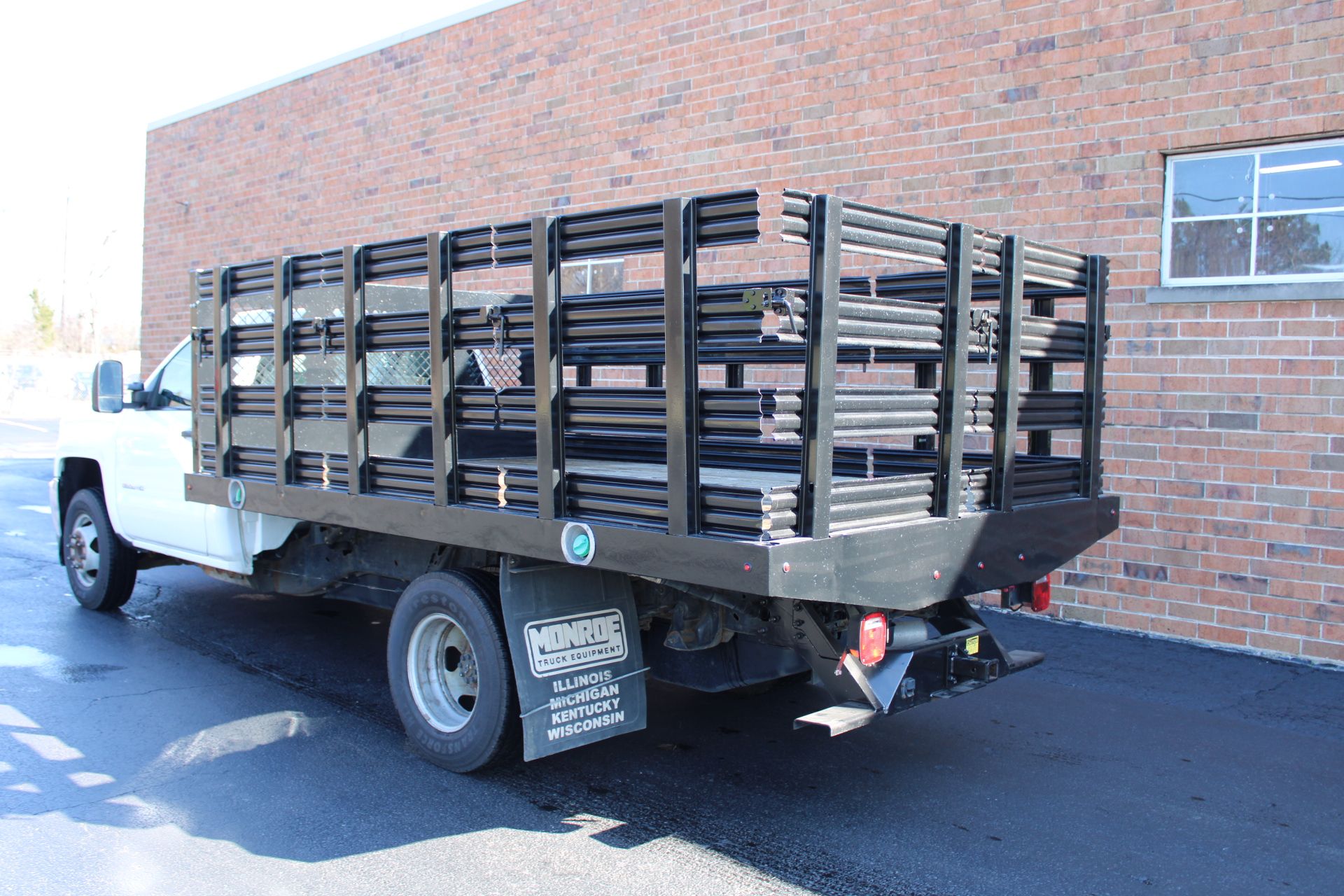 2015 Chevrolet 12’ Model 3500HD Silverado Flatbed Truck, VIN: 1GB3CYC86FF113692, 8’x12’ Wood Deck w - Image 2 of 10