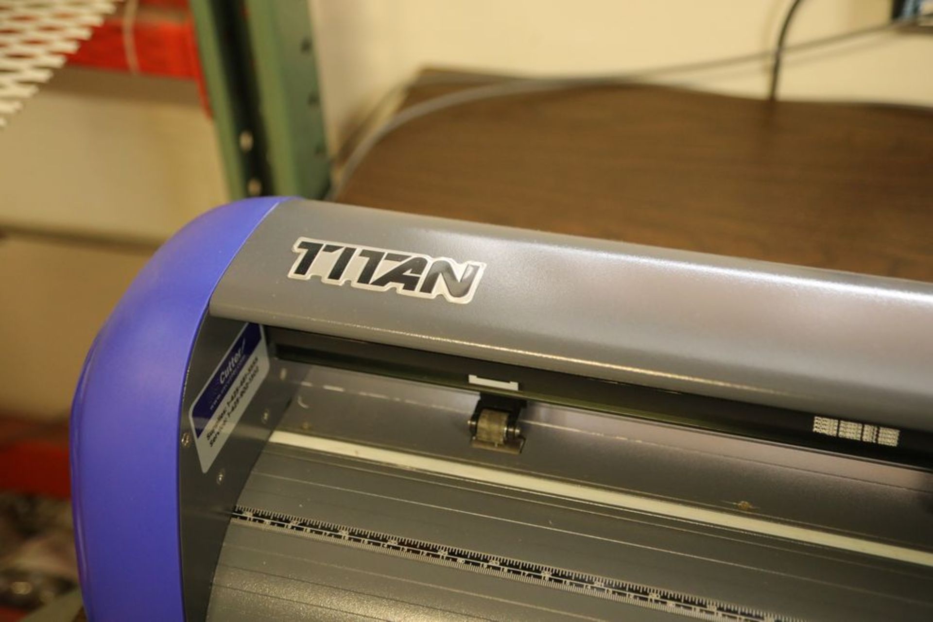 Titan Contour cutter, 25” wide, with extra Decal Media. Well maintained - Image 3 of 3