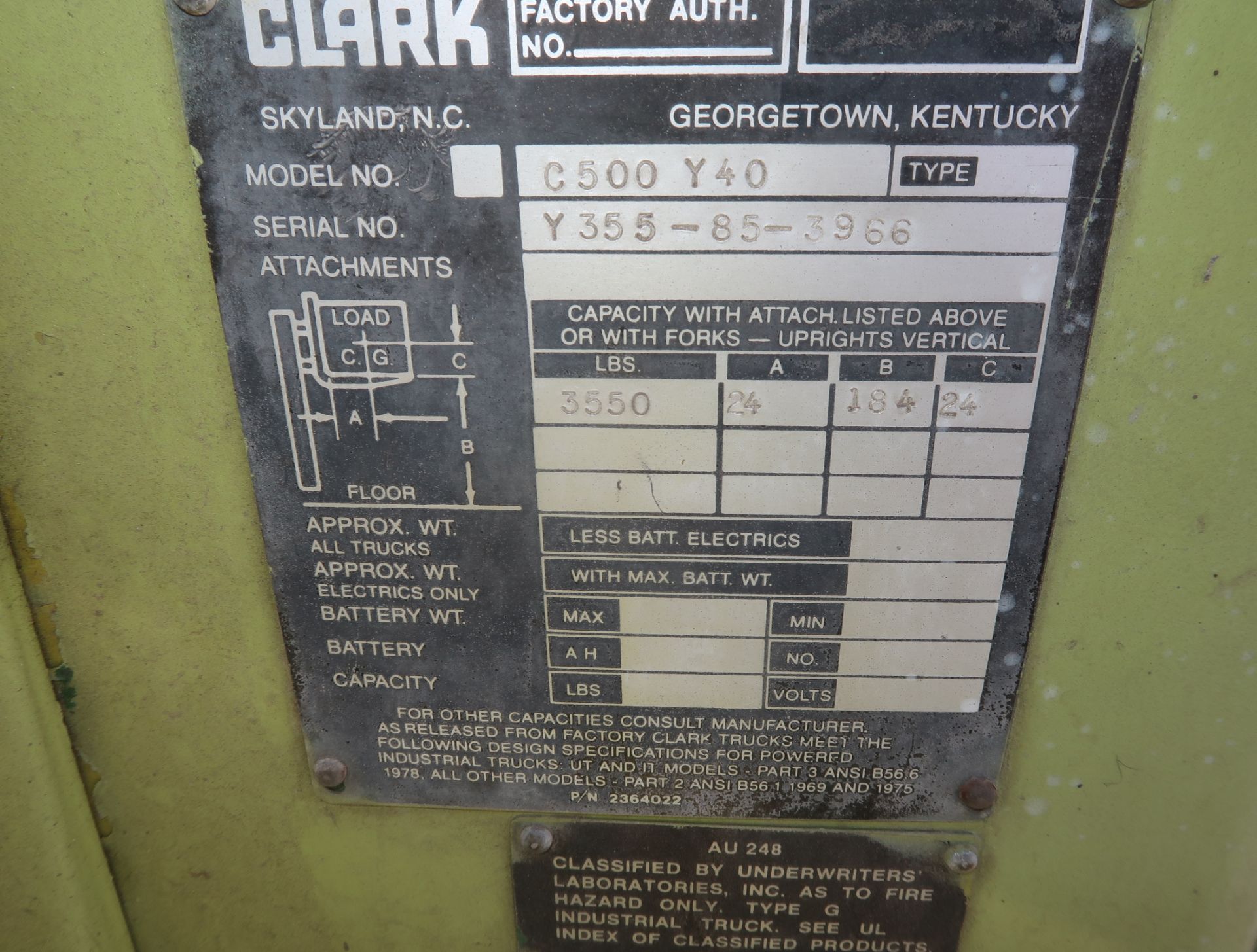 CLARK 4000# PROPANE FORKLIFT, MDL. C500-Y40, SN. 4355-85-3966, PNEUMATIC TIRE, 2-STAGE LIFT. - Image 5 of 6