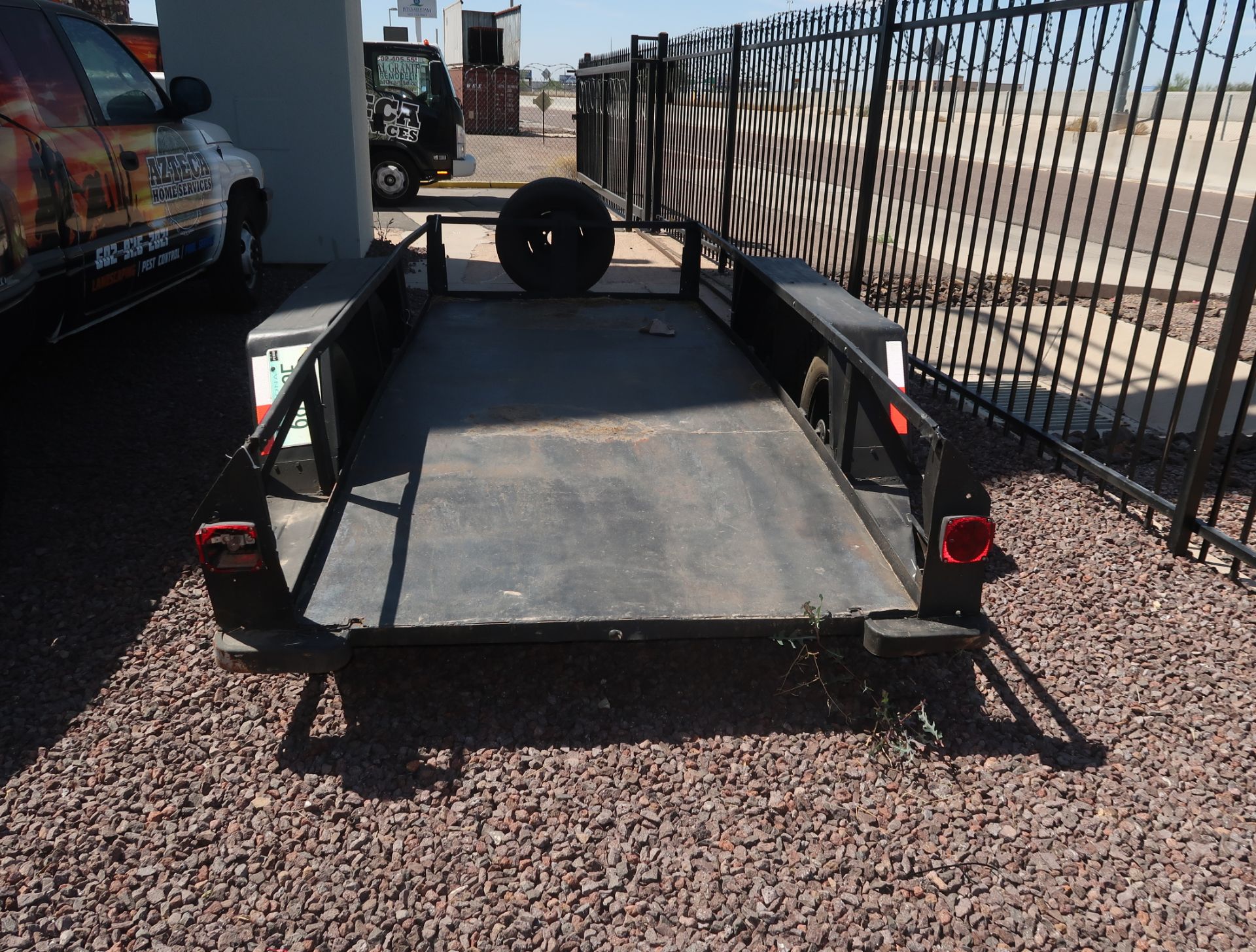 12' X 5' FLATBED TRAILER, 2-AXLE - Image 3 of 4