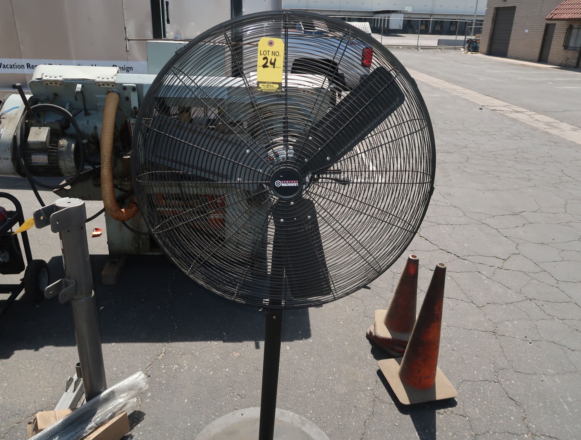 CENTRAL MACHINERY SHOP FAN