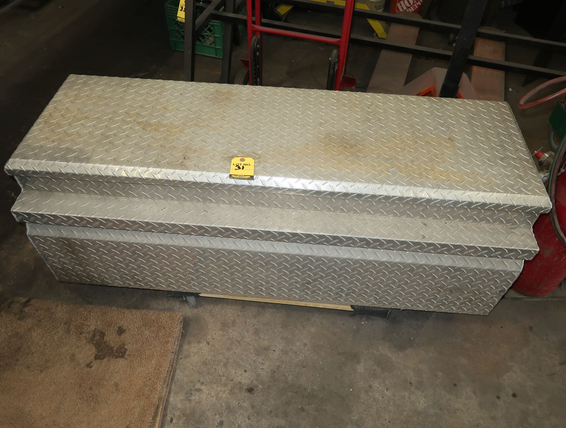 TRUCK BED TOOL GBOX