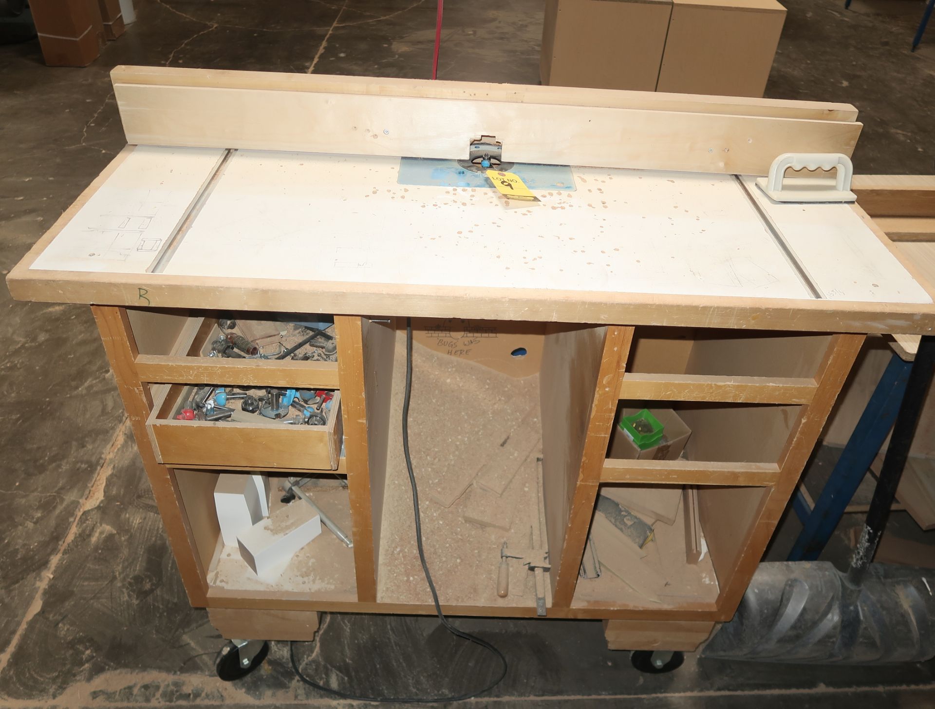 ROUTER TABLE