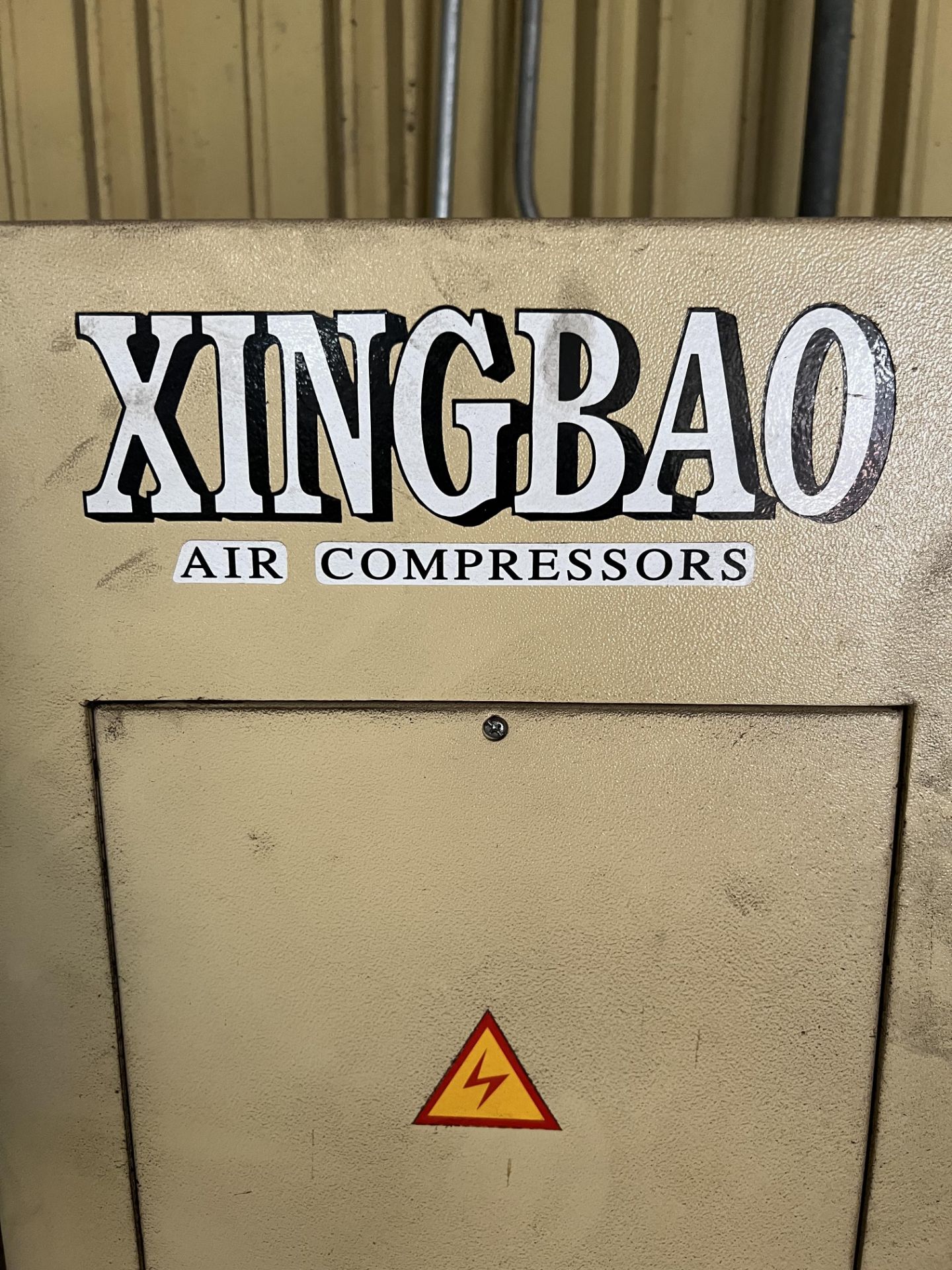 KINGBOA ROTARY SCREW AIR COMPRESSOR, MDL. 10, SN. 098054, 4401 HRS. WITH KINGBOA AIR DRYER - Image 2 of 4