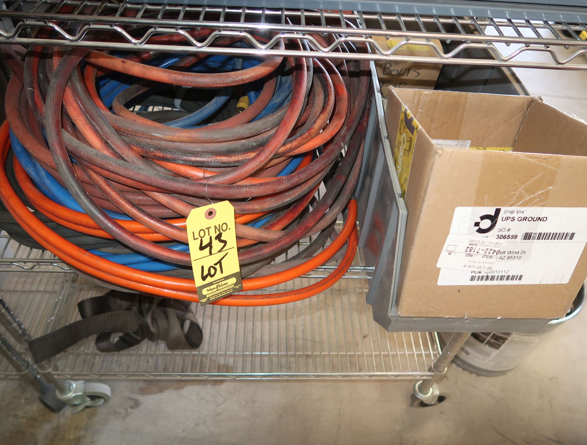 LOT ASST. AIR HOSE & CASTERS