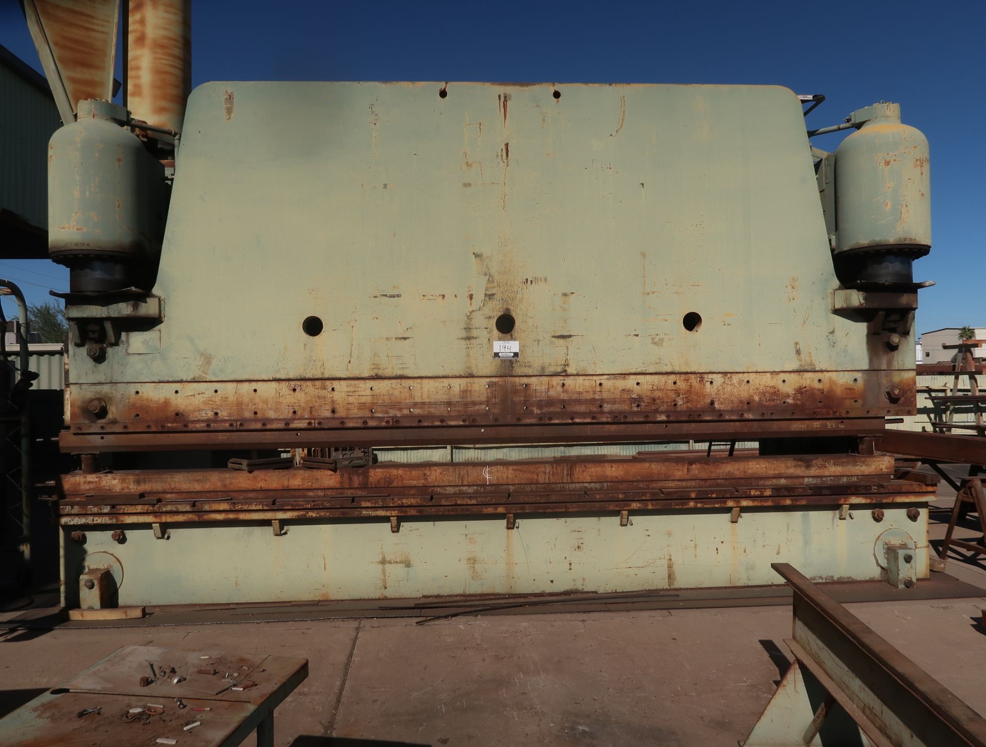 PACIFIC MDL. K1000-22, 1000-TON X 22' HYDRAULIC PRESS BRAKE, 20' BETWEEN HOUSINGS, SN. 2161