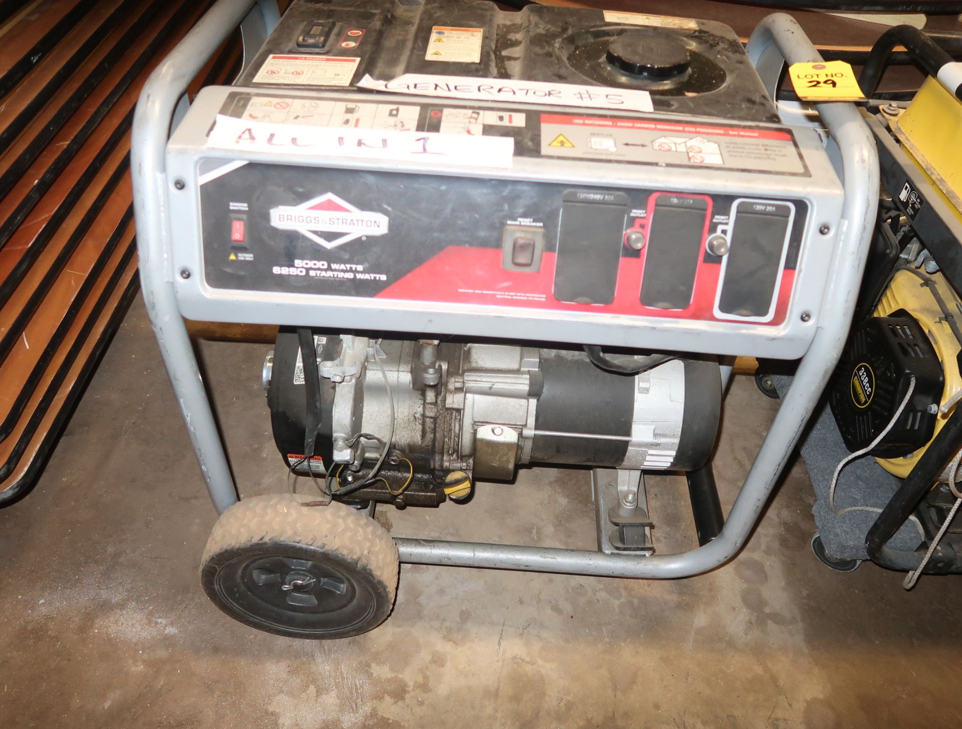 BRIGGS + STRATTON 5000 WATT GENERATOR W/ CART FRAME