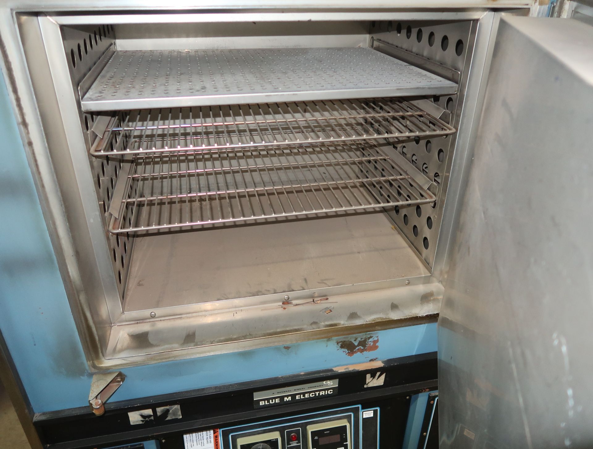 BLUE M 256 SIZE OVEN 480V 3PH - Image 3 of 3