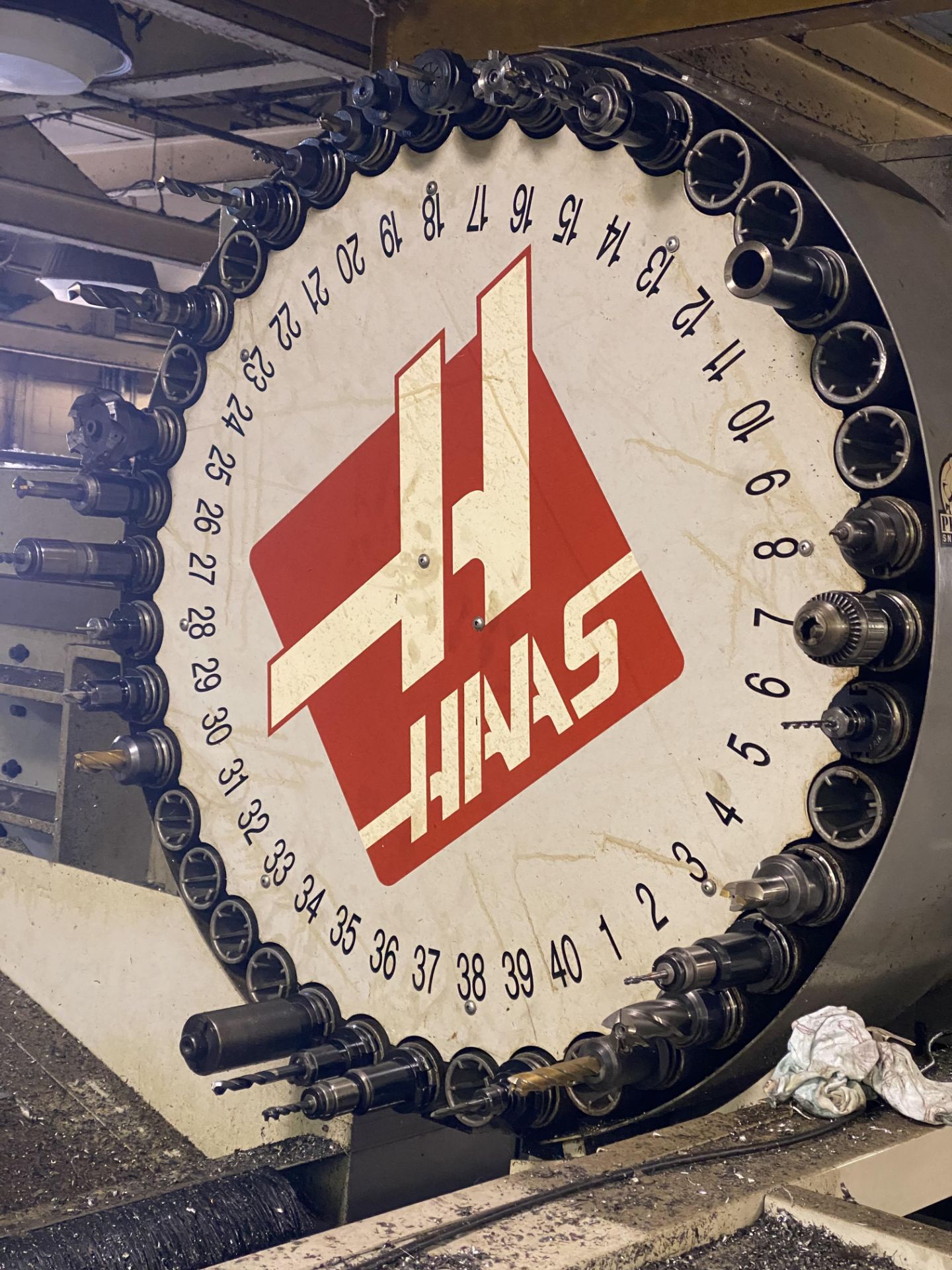 Haas VF-8 CNC,4 axis Vertical machining center. Serial no.1055661,10,000 RPM, - Bild 3 aus 5