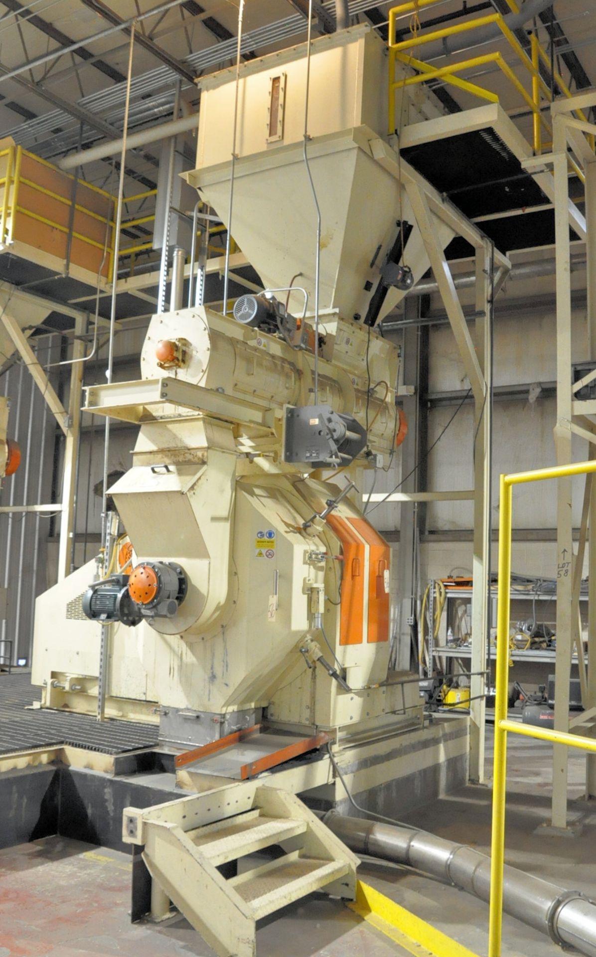 La Meccanica Type CLM 800 PLG Pellet Mill, S/n C800.1164.10 (2010), 400-HP