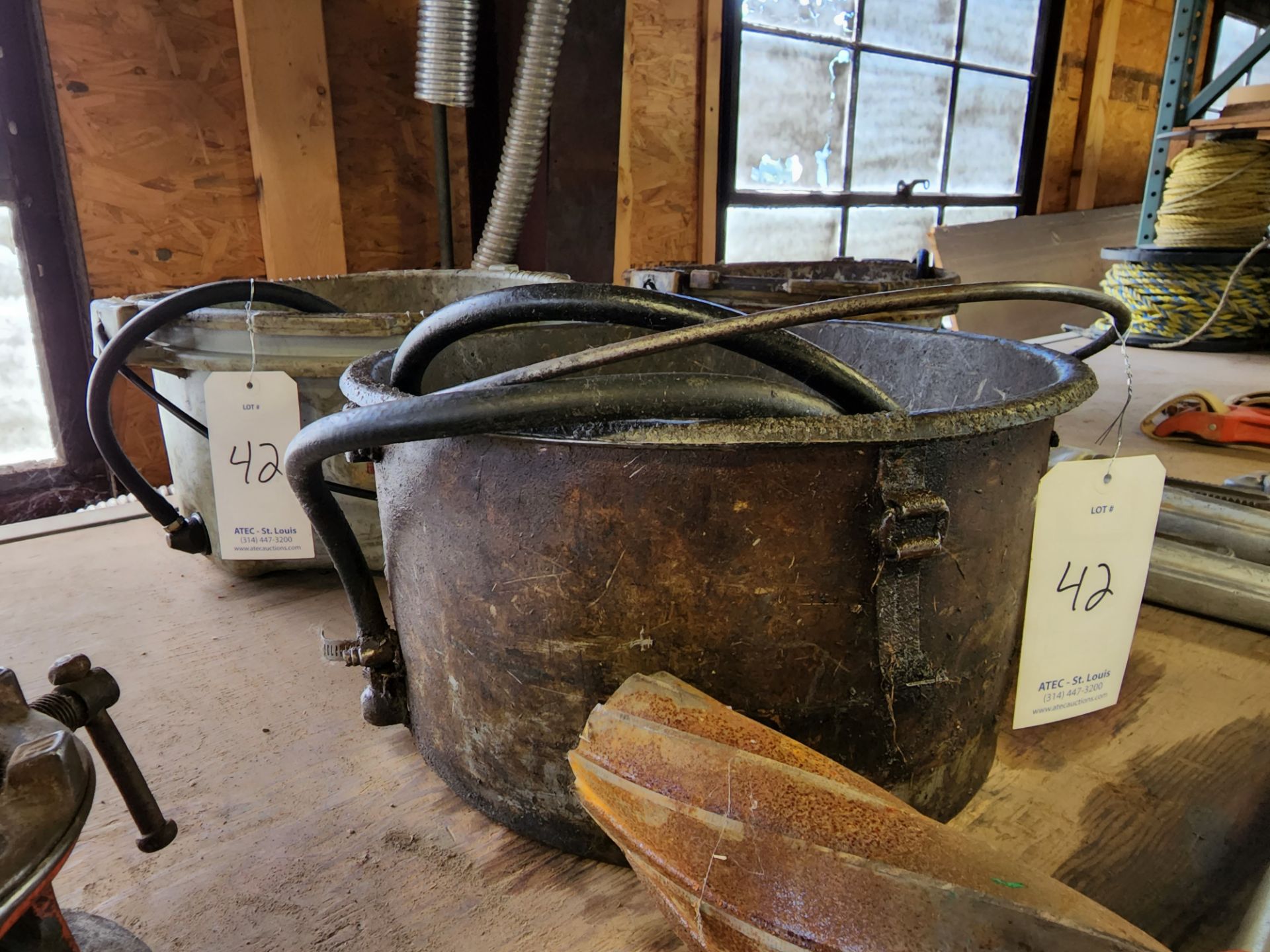 Oil Buckets for Pipe Threaders - Image 2 of 6