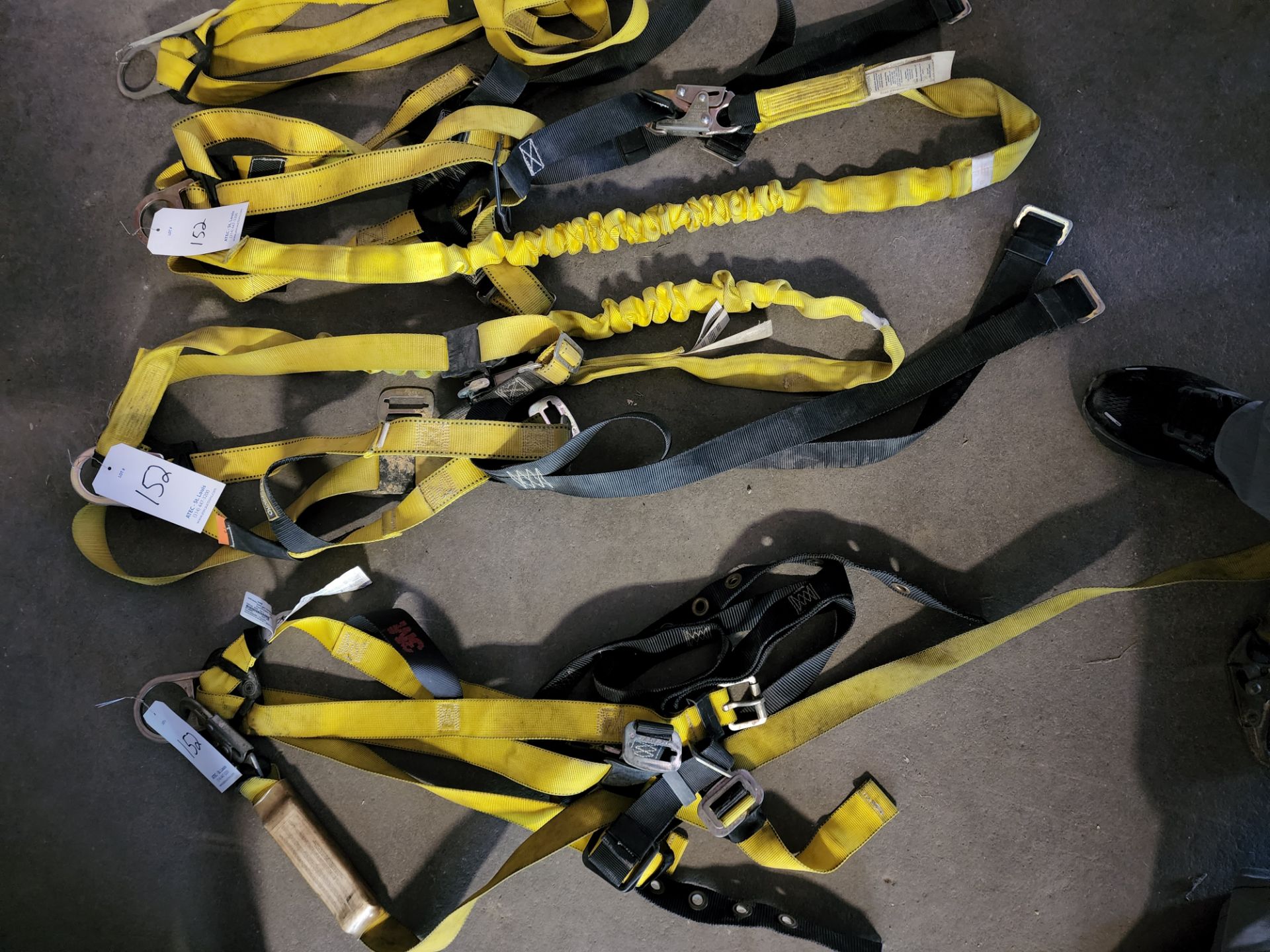 Lot Consisting of Safety Equipment - Image 3 of 19