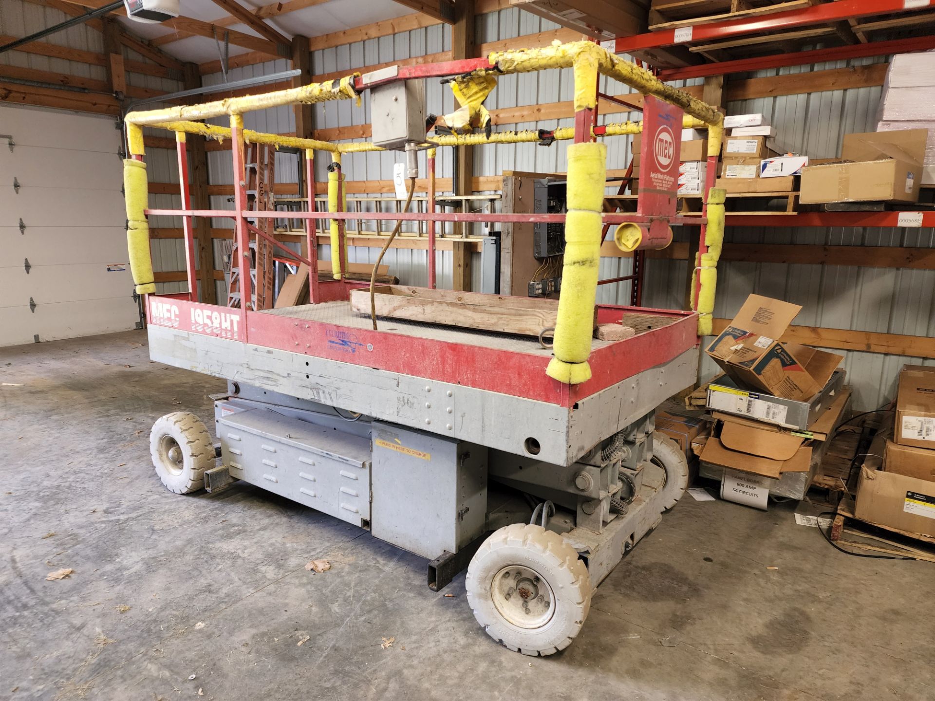 MEC Model 1958HT Scissor Lift