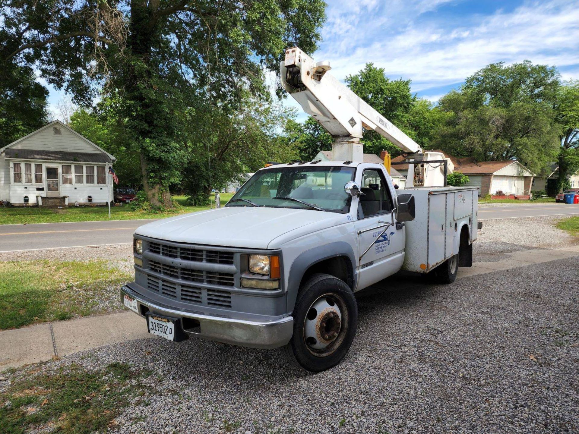 1998 Chevrolet 3500HD Cheyenne Bucket Truck