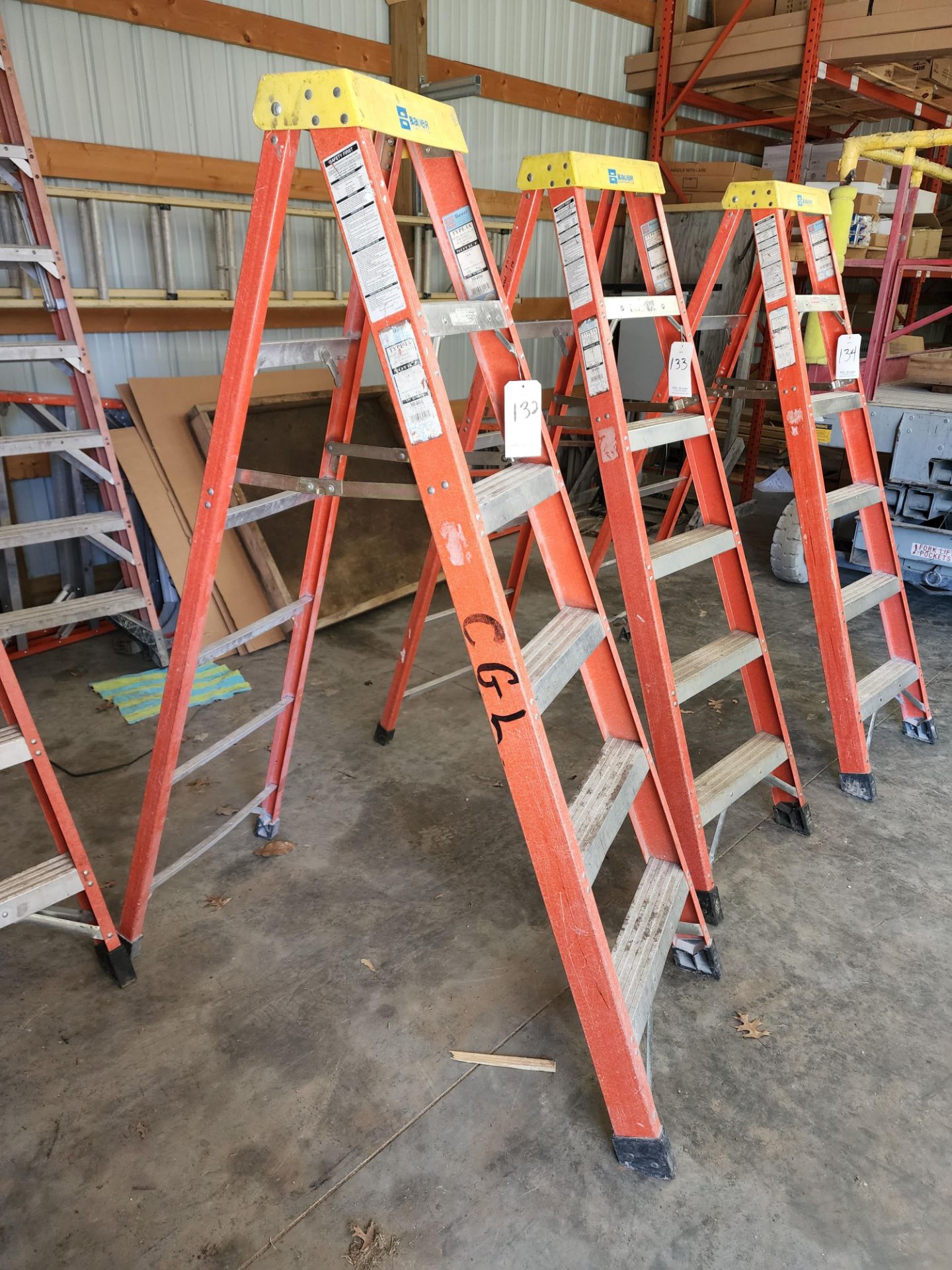 Bauer 6' Fiberglass Step Ladder