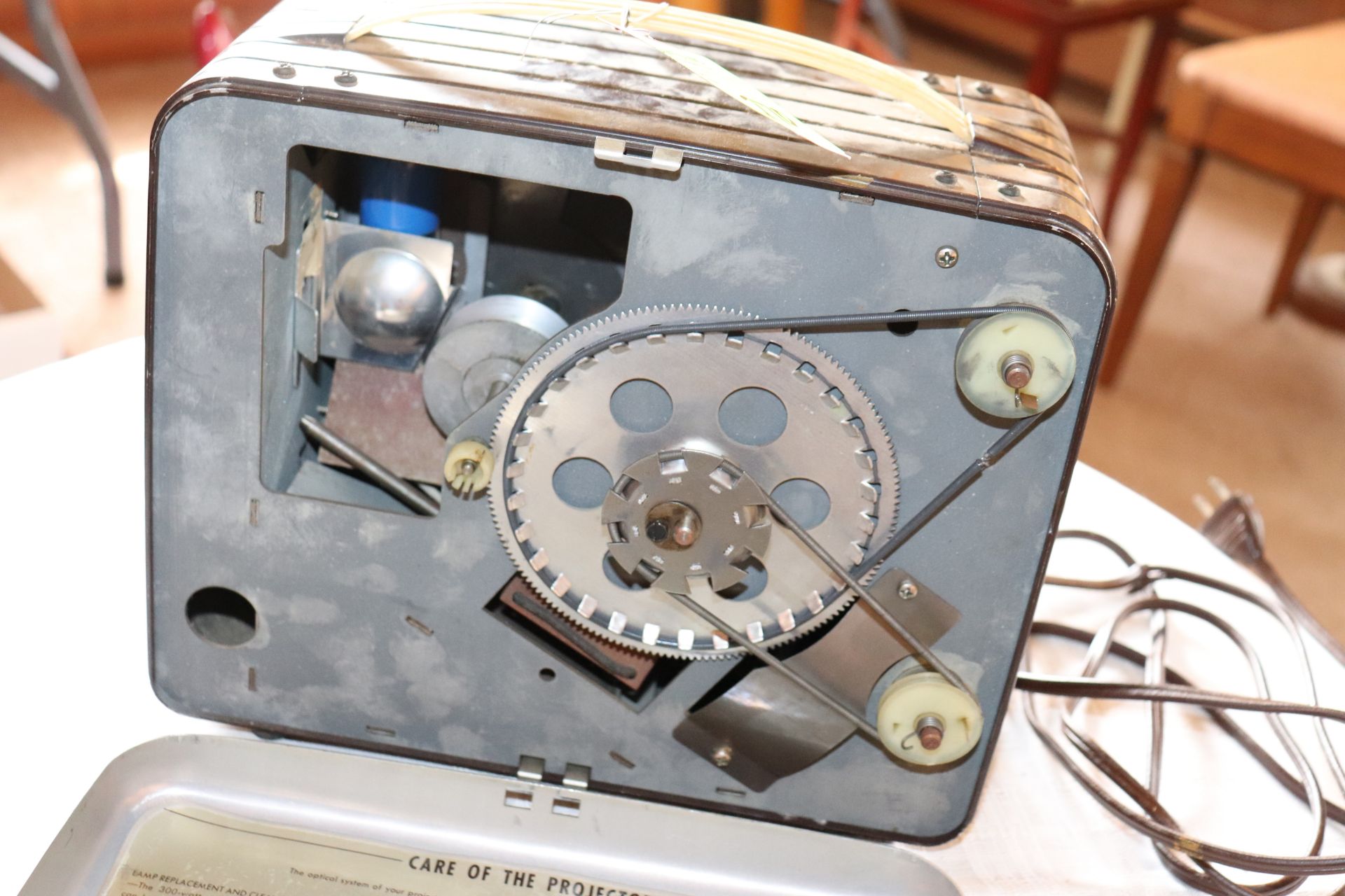 Brownie movie projector, model 1, by Eastman Kodak Company, Rochester, New York - Image 7 of 8