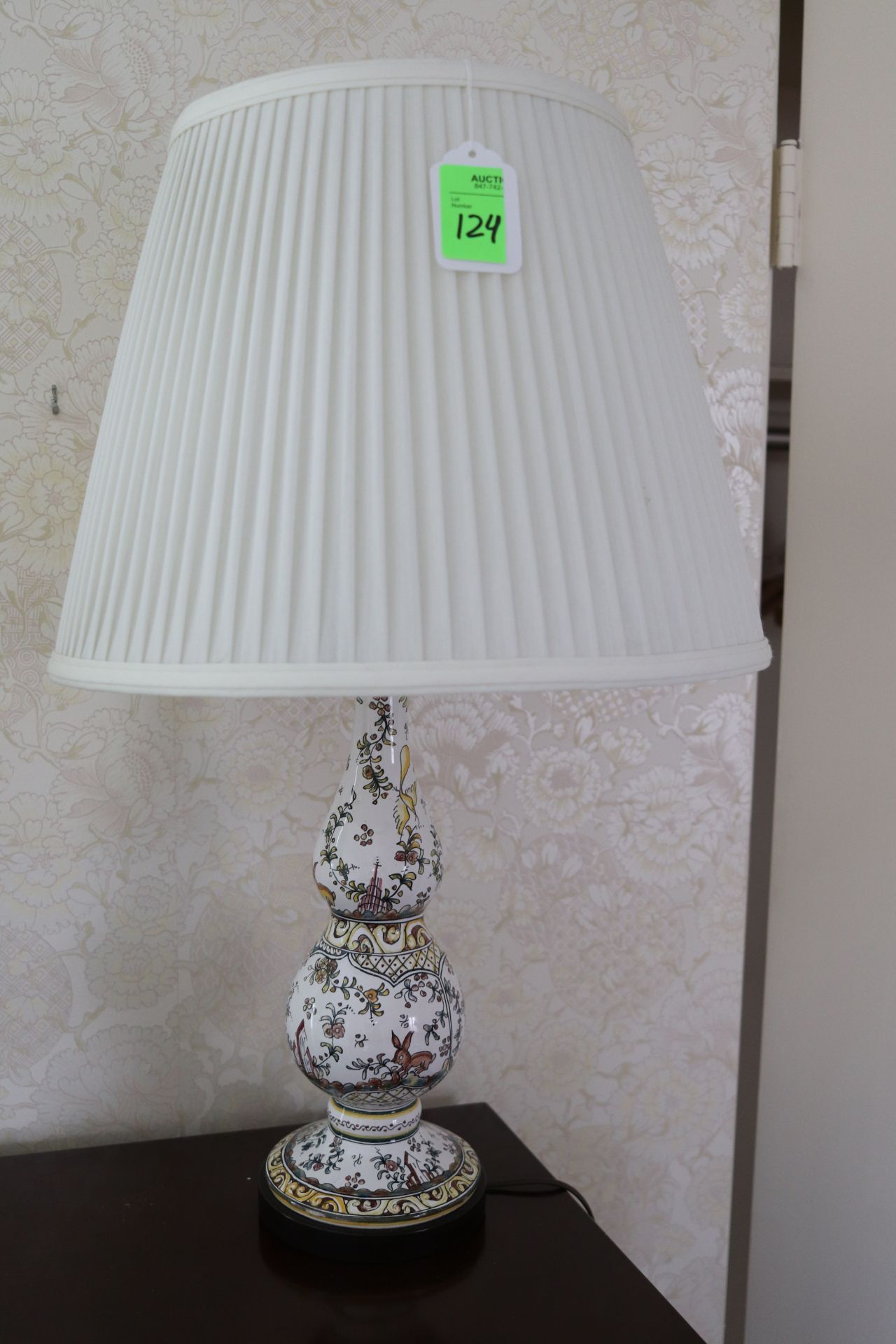 Porcelain table lamp, height 26"